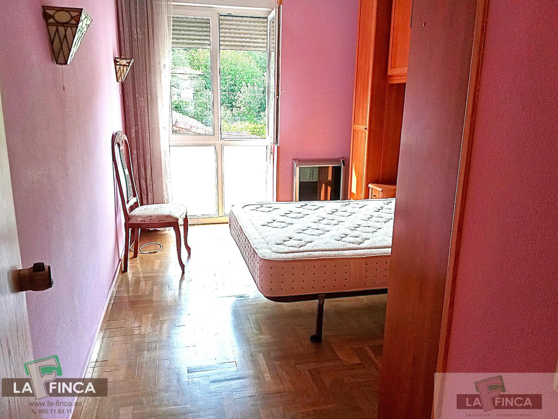 For sale of flat in Oviedo