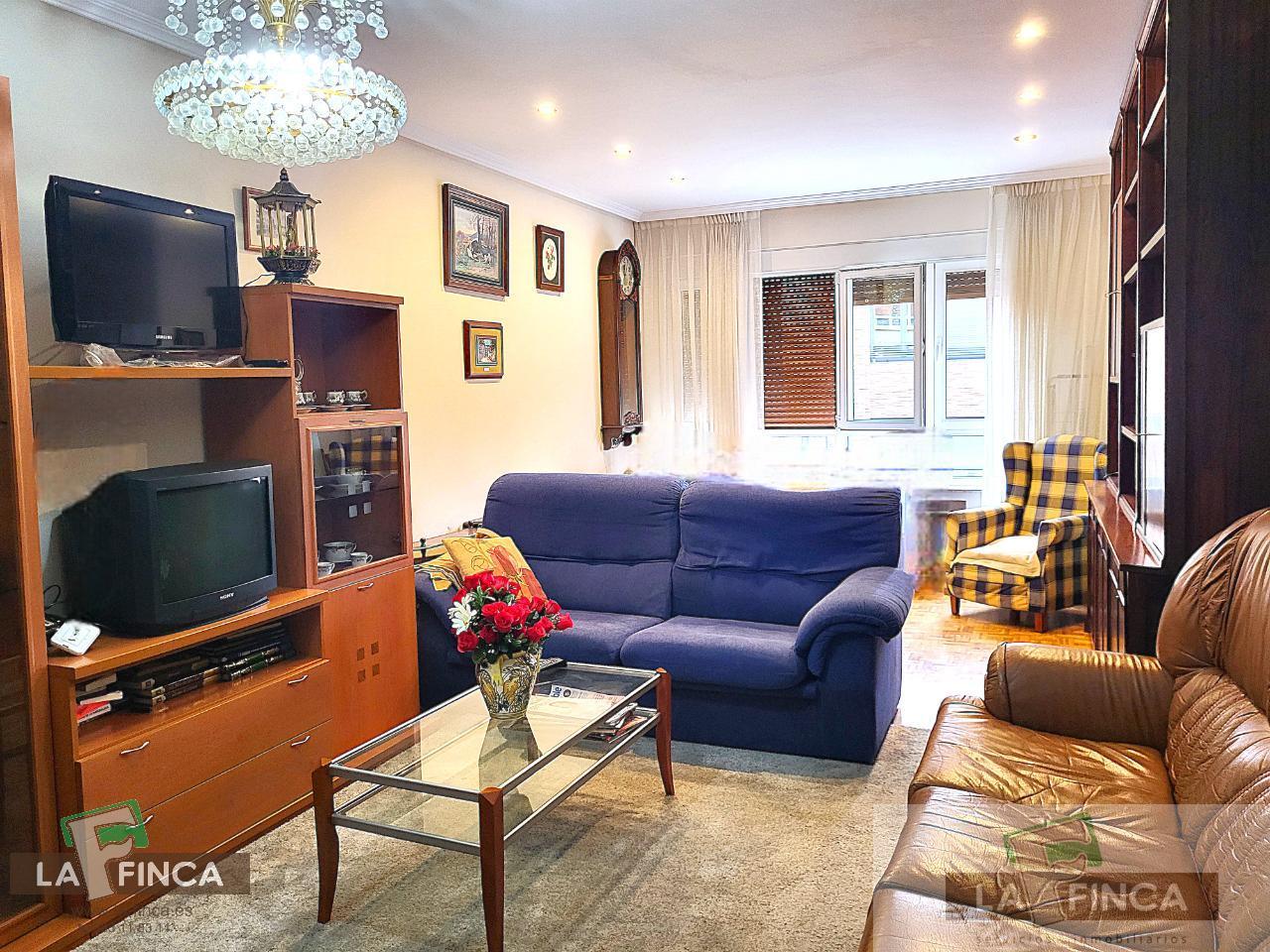 For sale of flat in Oviedo