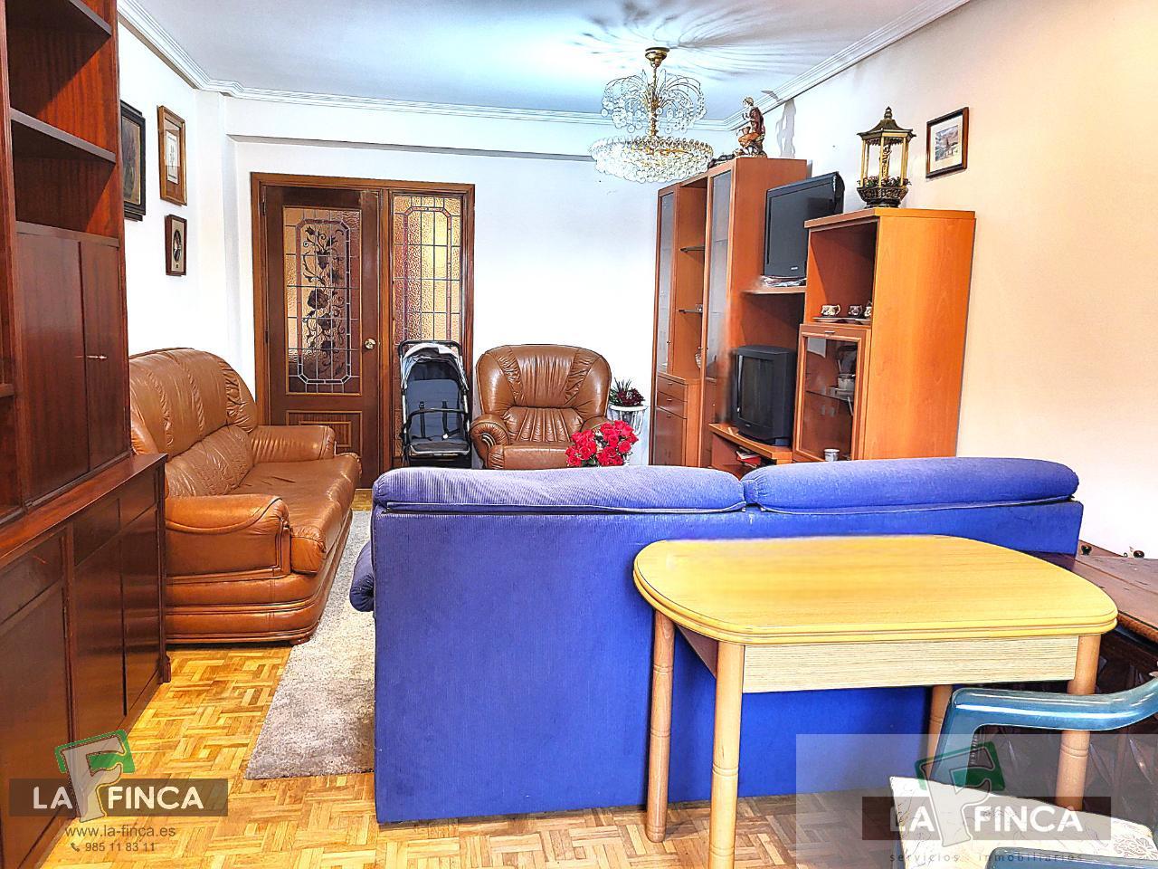 For sale of flat in Oviedo