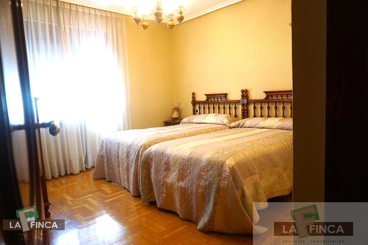 For sale of flat in Oviedo