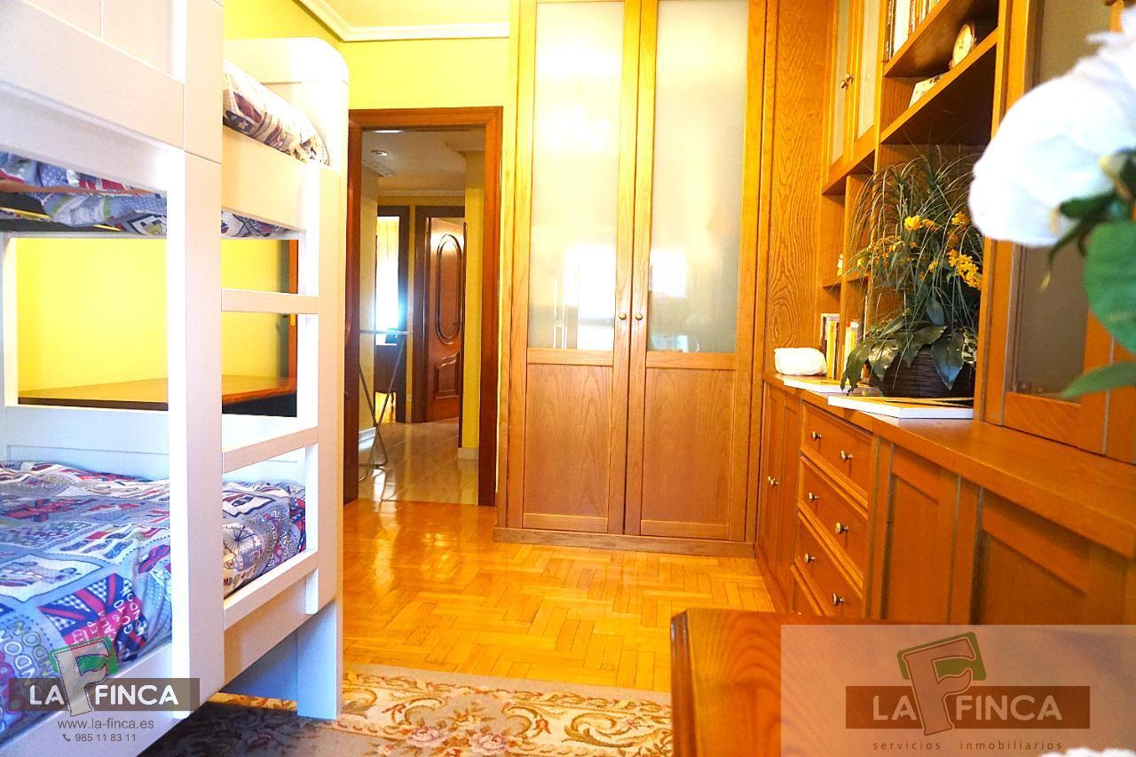 For sale of flat in Oviedo