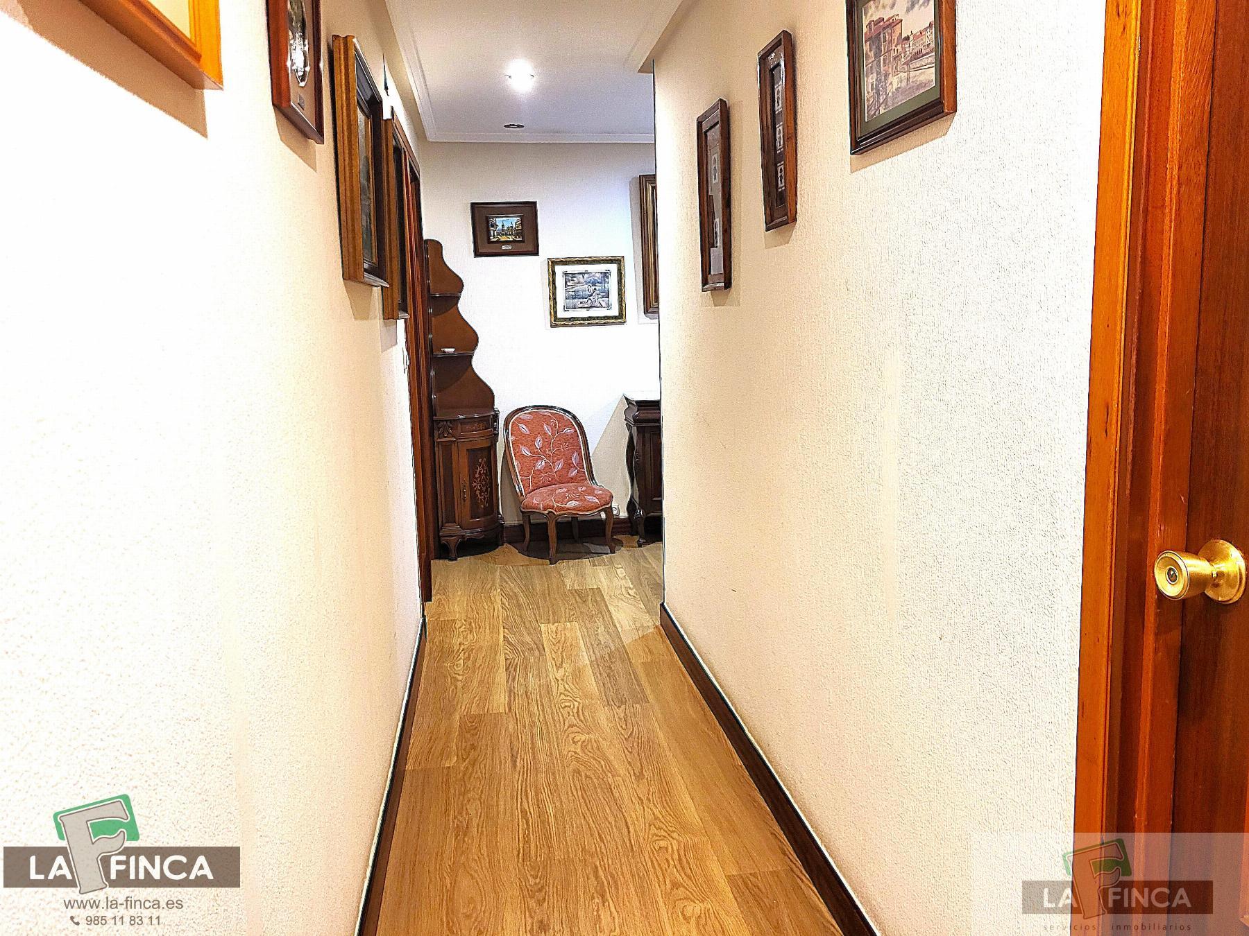 For sale of flat in Oviedo