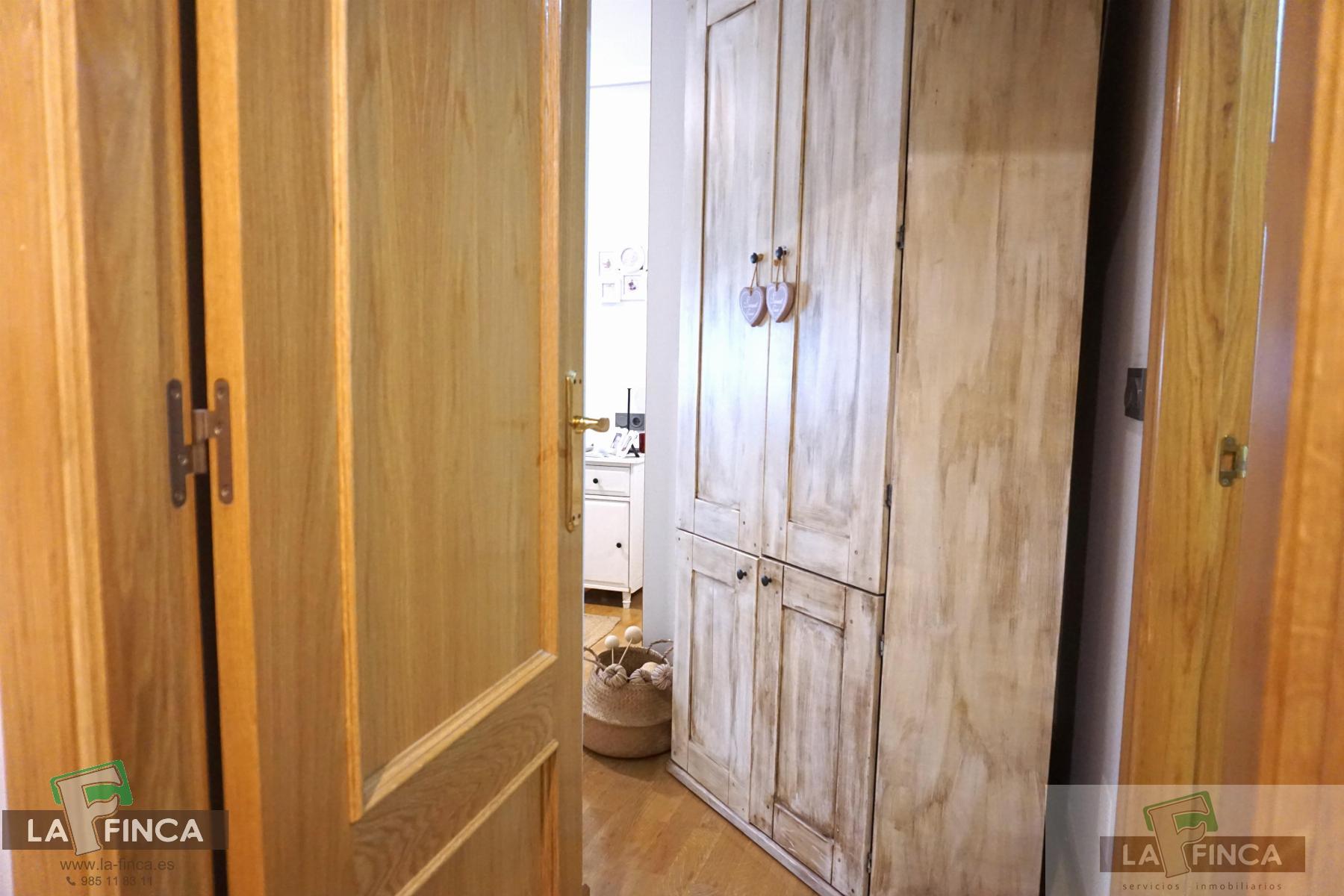 For sale of flat in Oviedo