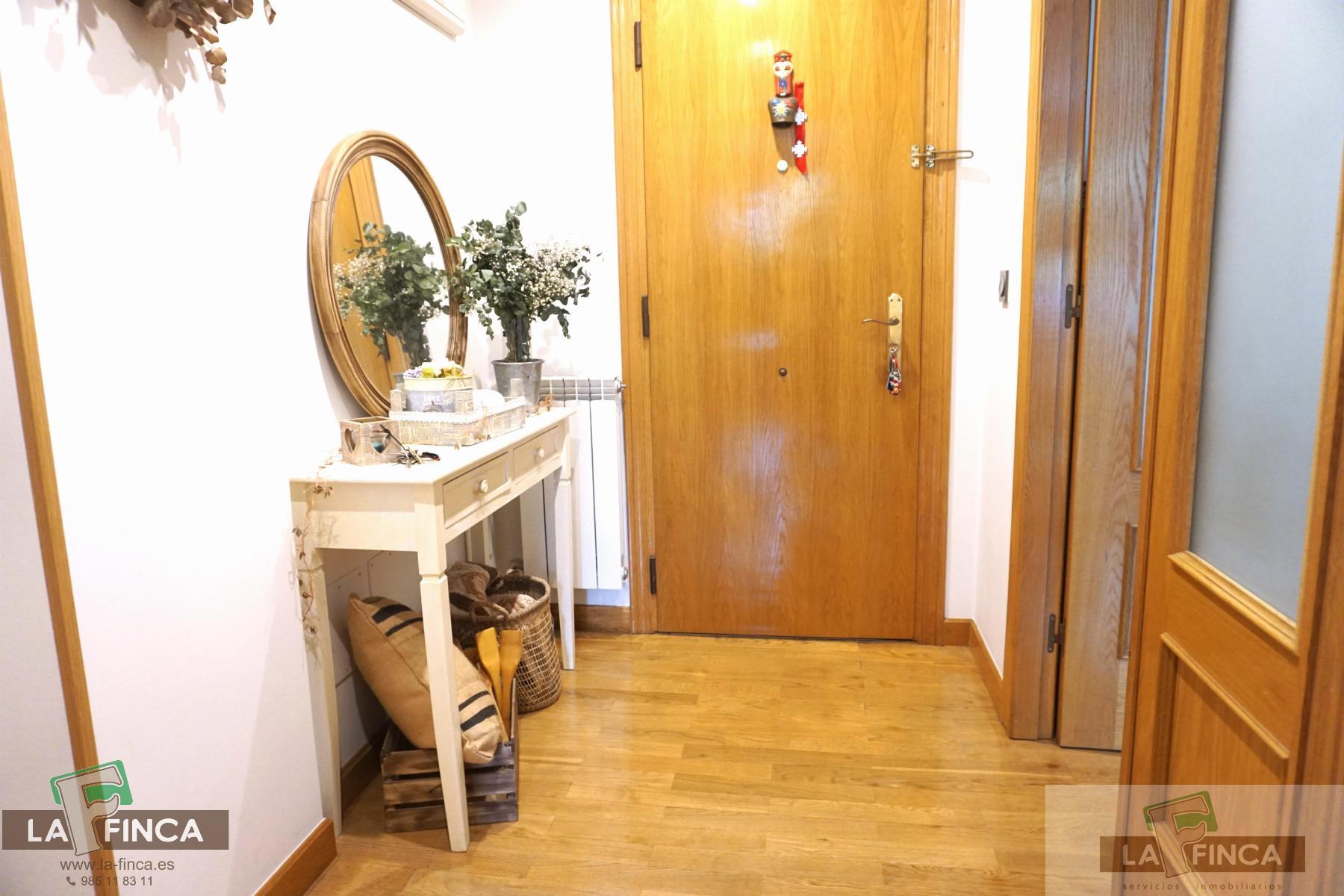 For sale of flat in Oviedo