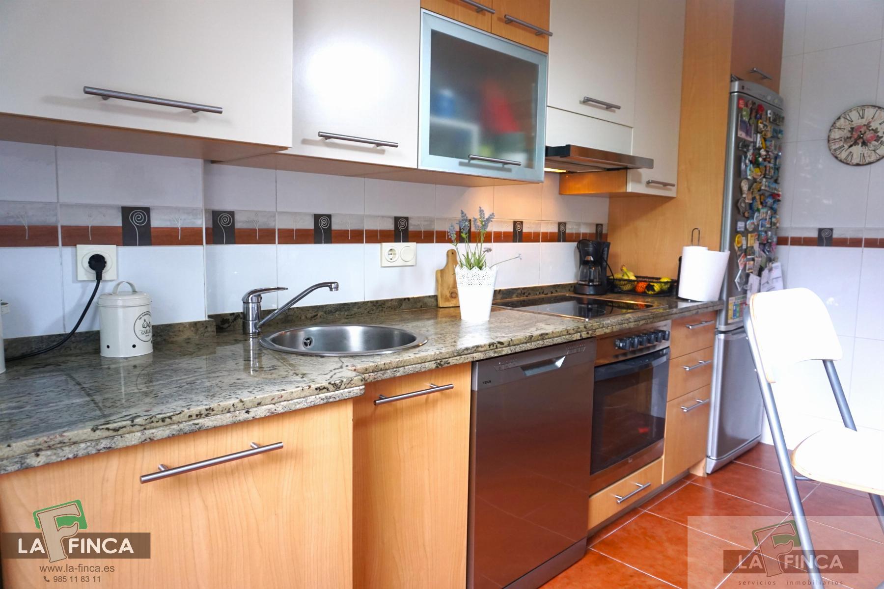 For sale of flat in Oviedo