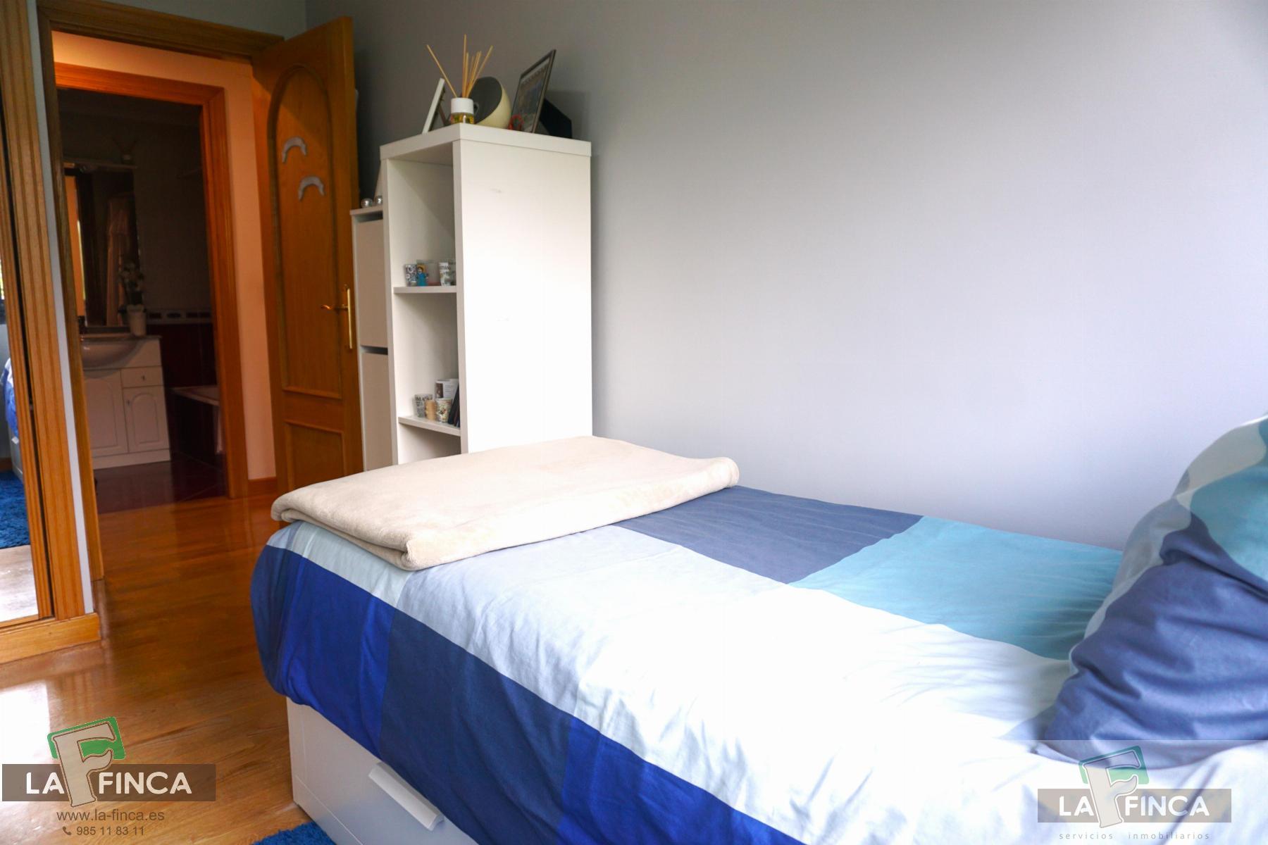 For sale of flat in Oviedo