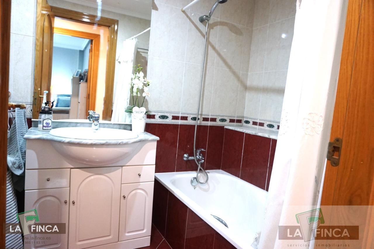 For sale of flat in Oviedo