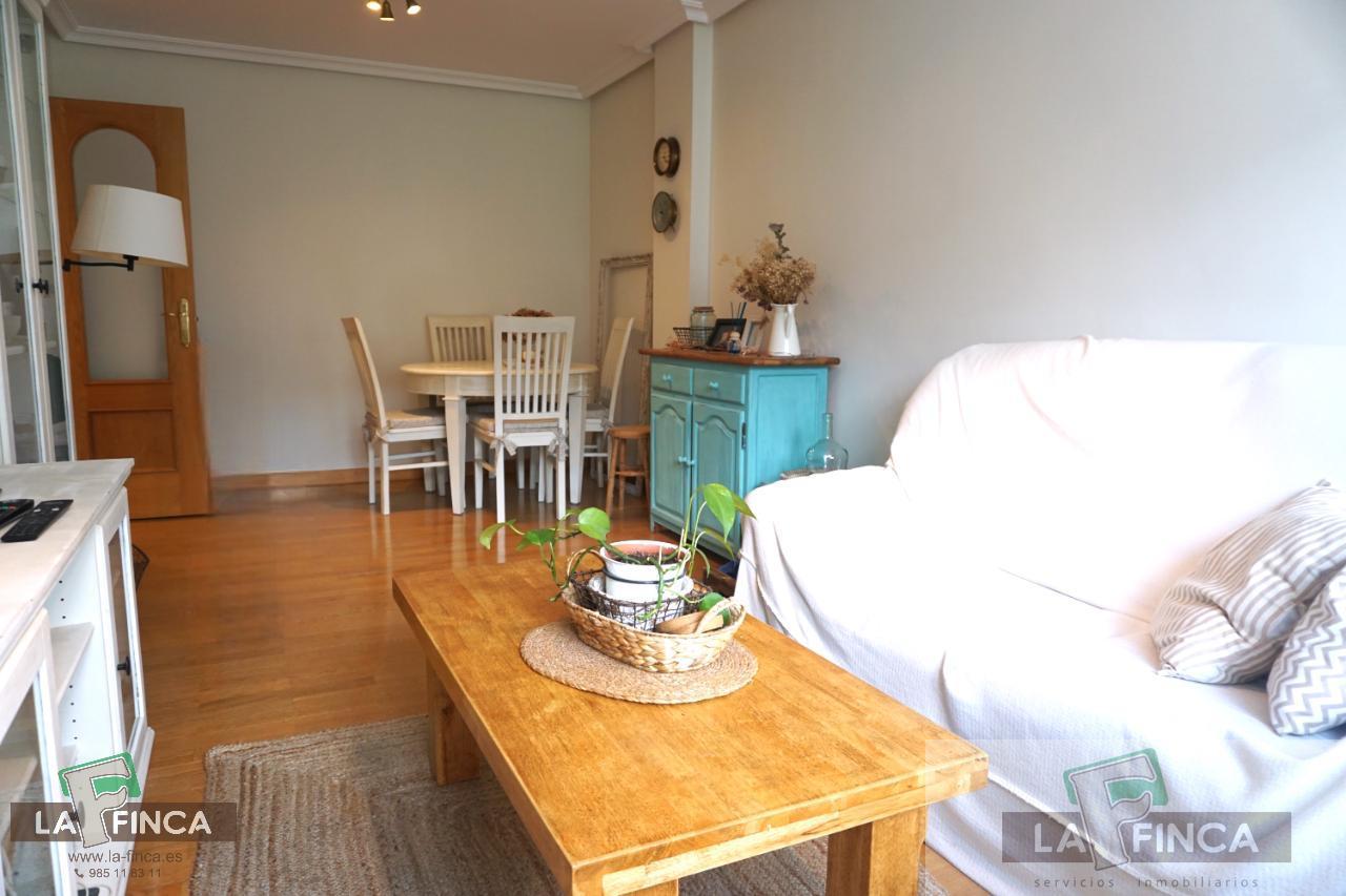 For sale of flat in Oviedo