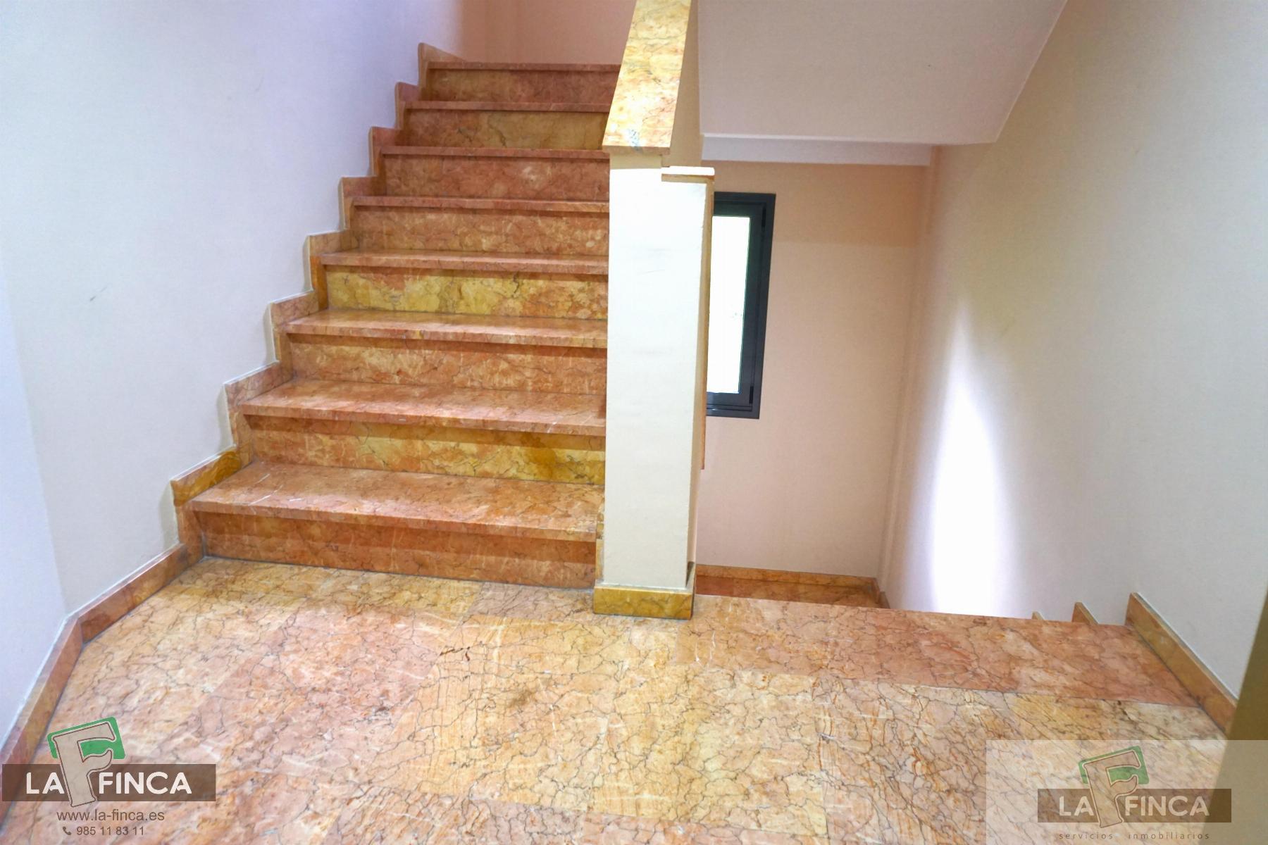 For sale of flat in Oviedo