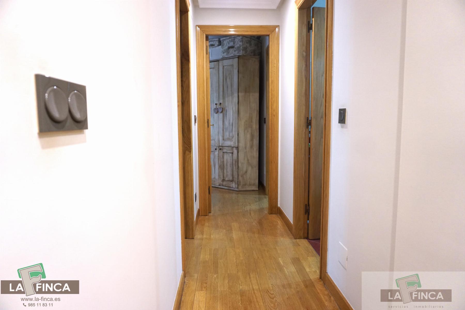 For sale of flat in Oviedo