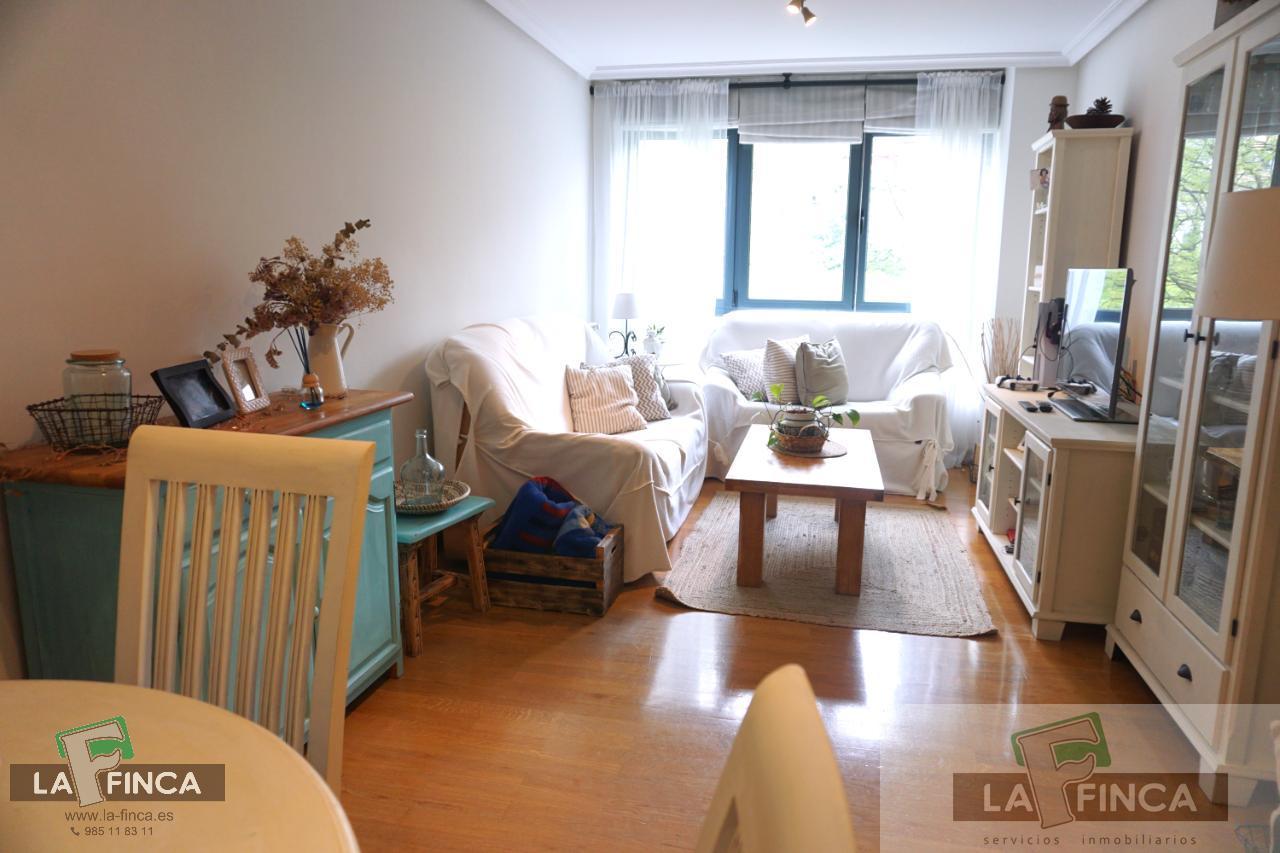 For sale of flat in Oviedo