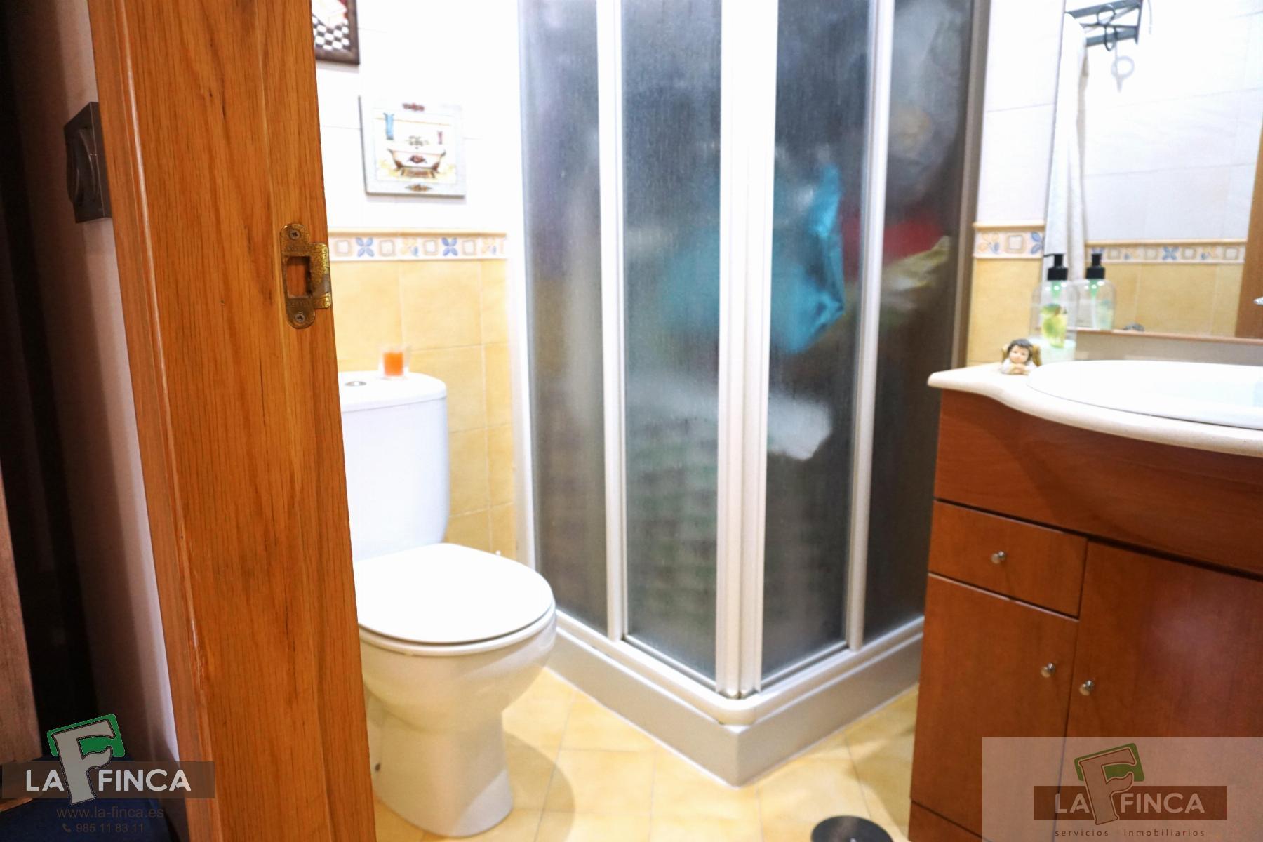 For sale of flat in Oviedo