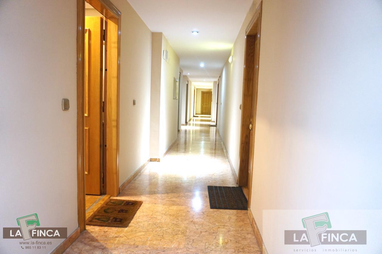 For sale of flat in Oviedo