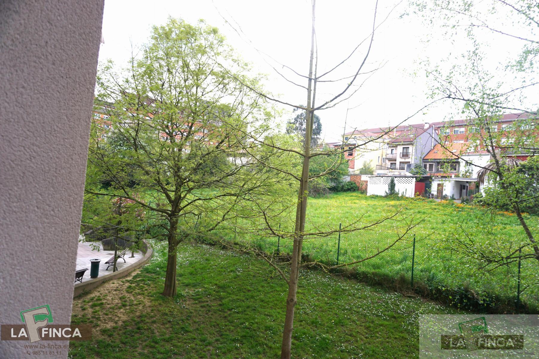 For sale of flat in Oviedo