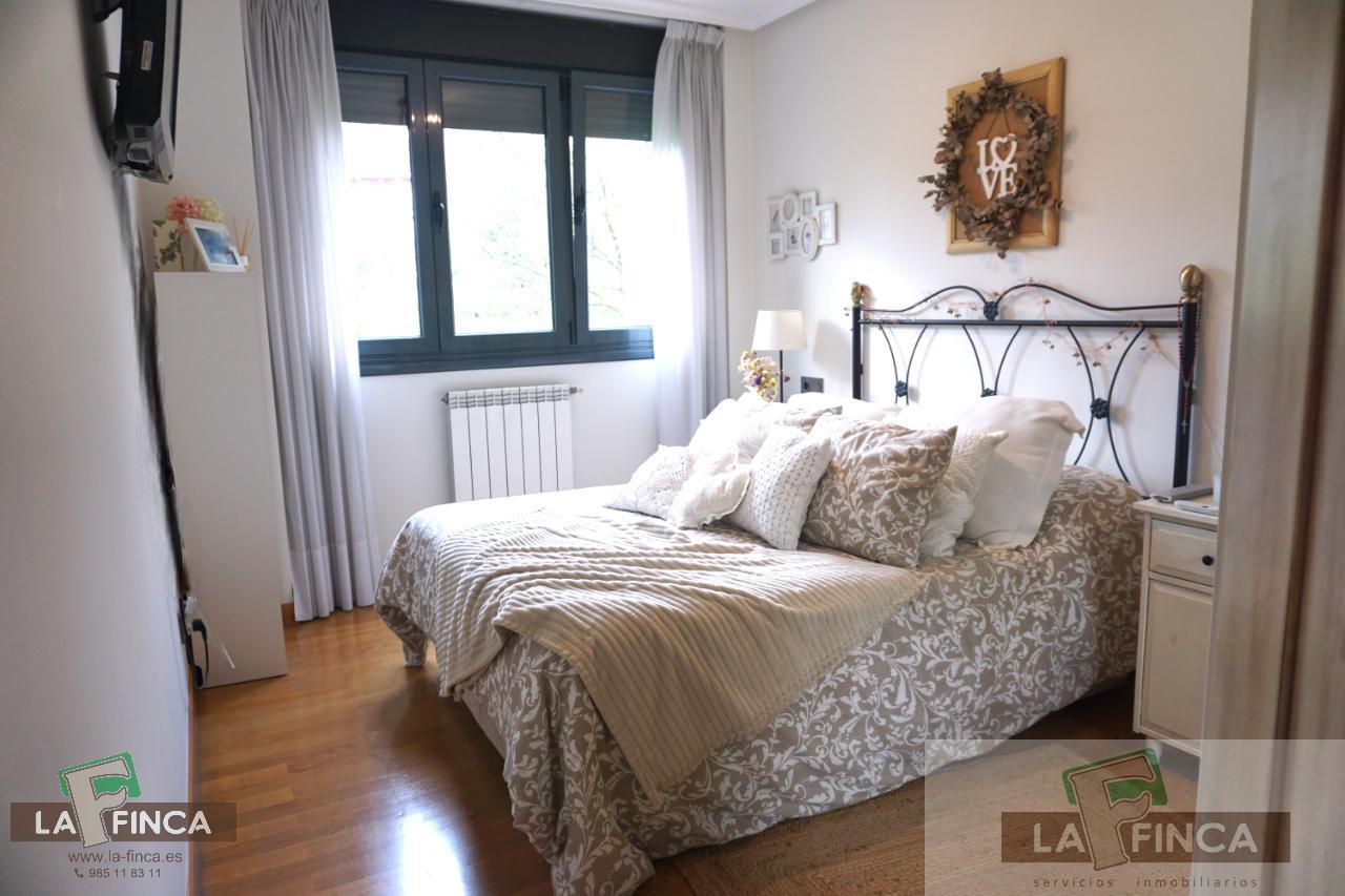 For sale of flat in Oviedo