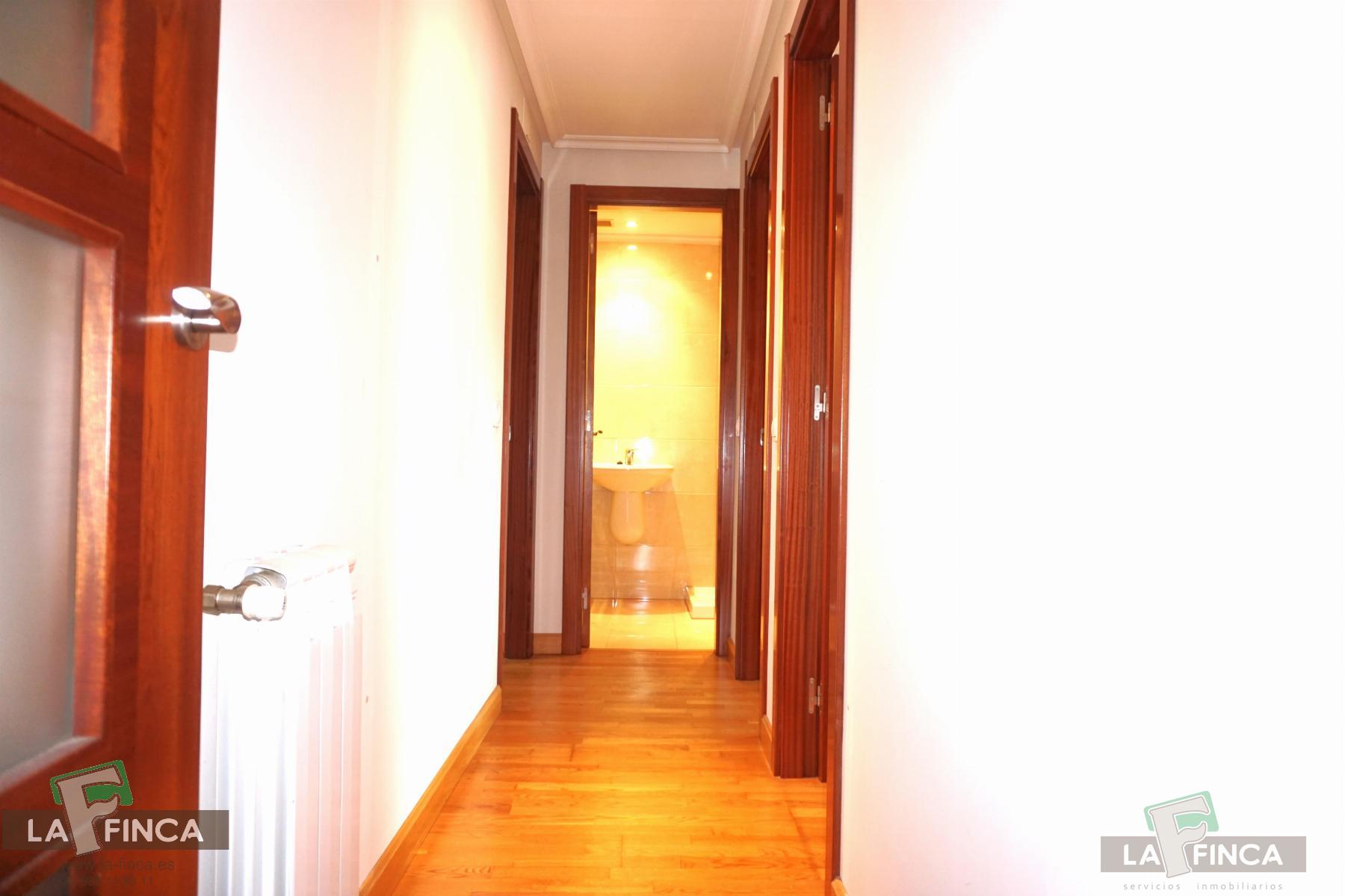 For sale of flat in Gijón
