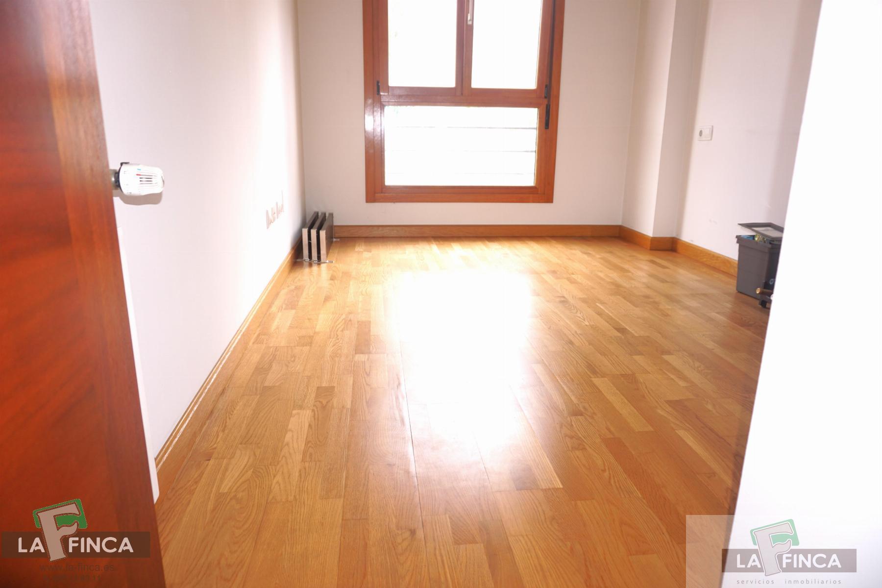 For sale of flat in Gijón