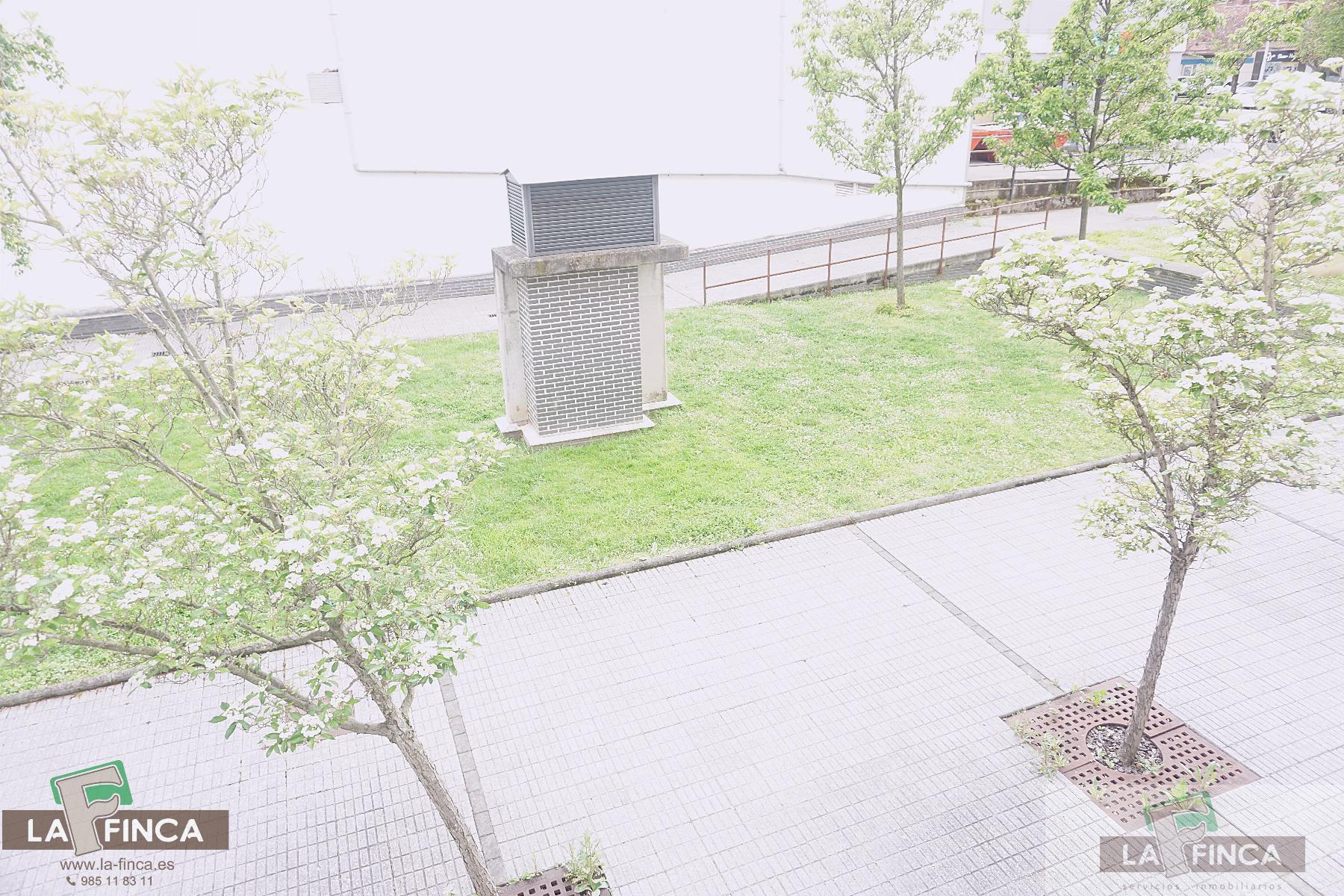 For sale of flat in Gijón