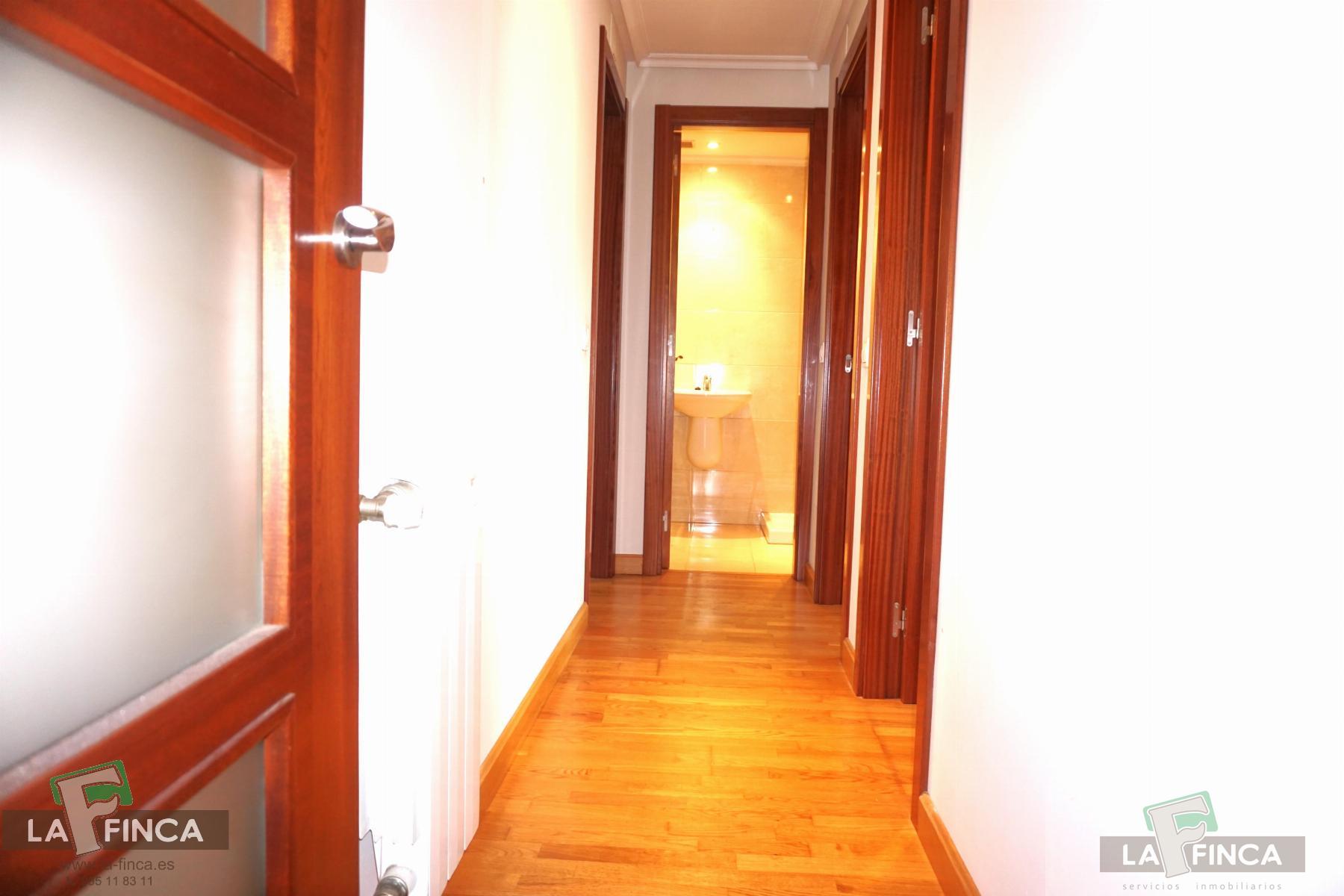 For sale of flat in Gijón