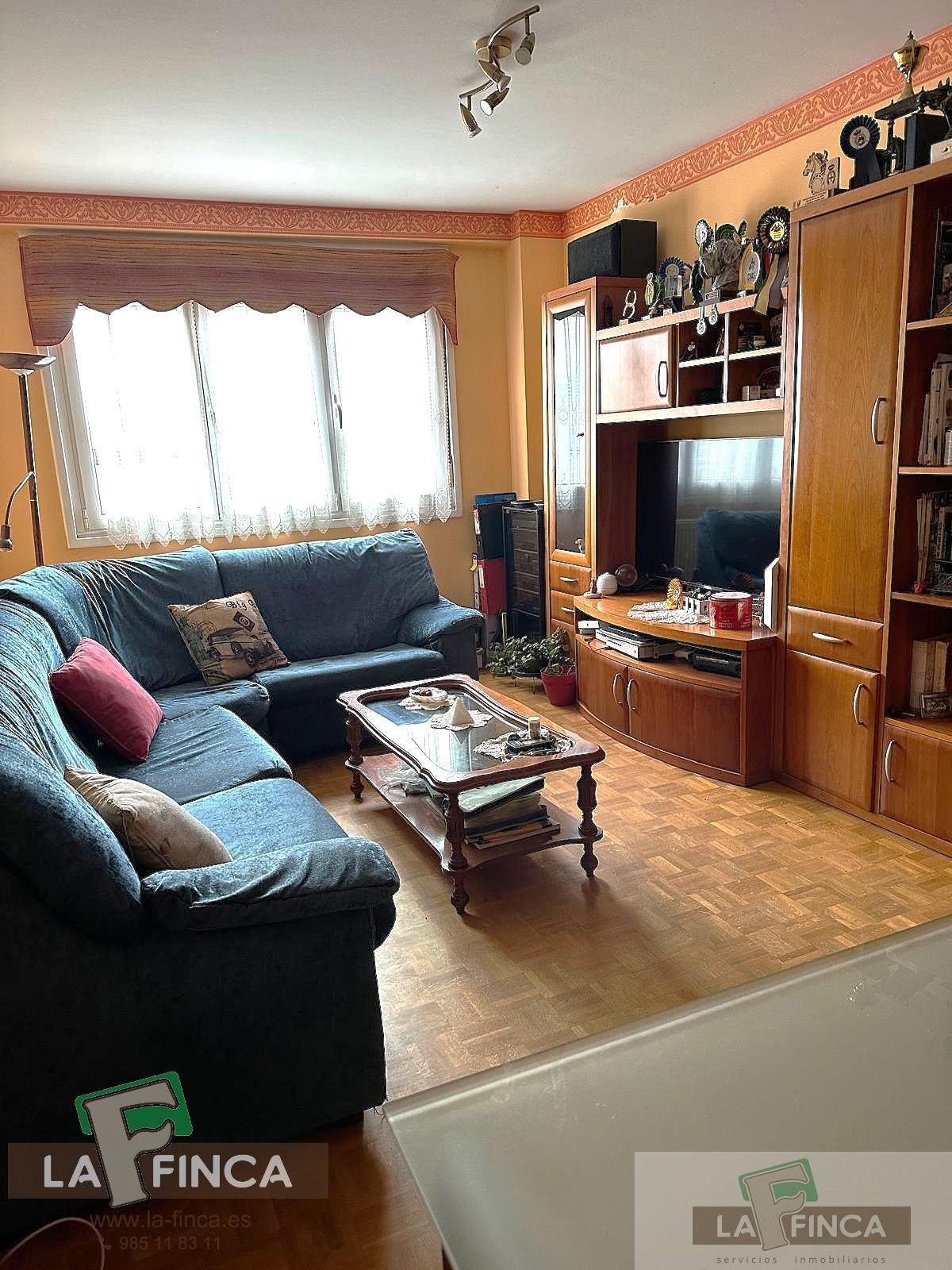 For sale of flat in Gijón