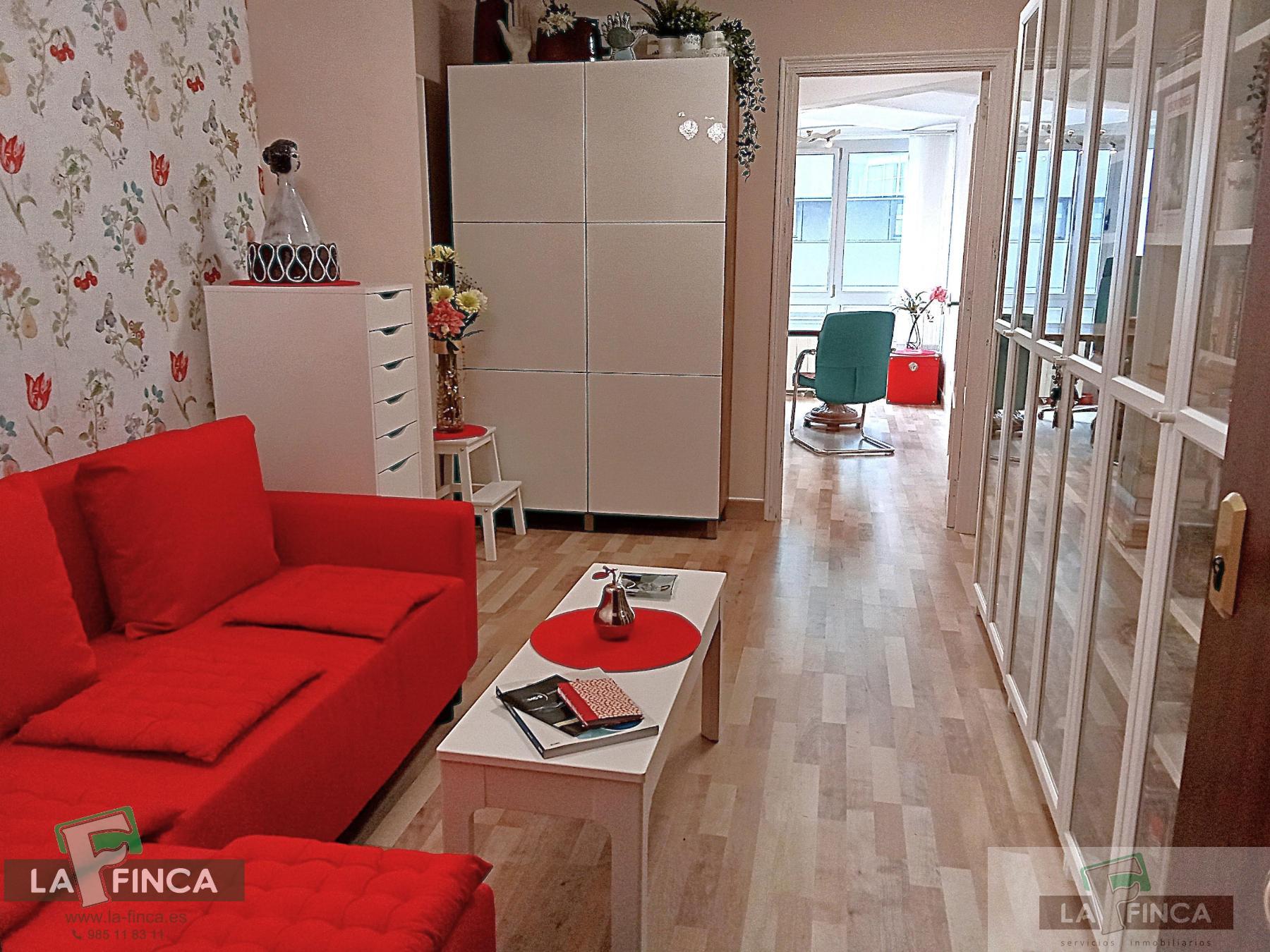 For sale of office in Oviedo