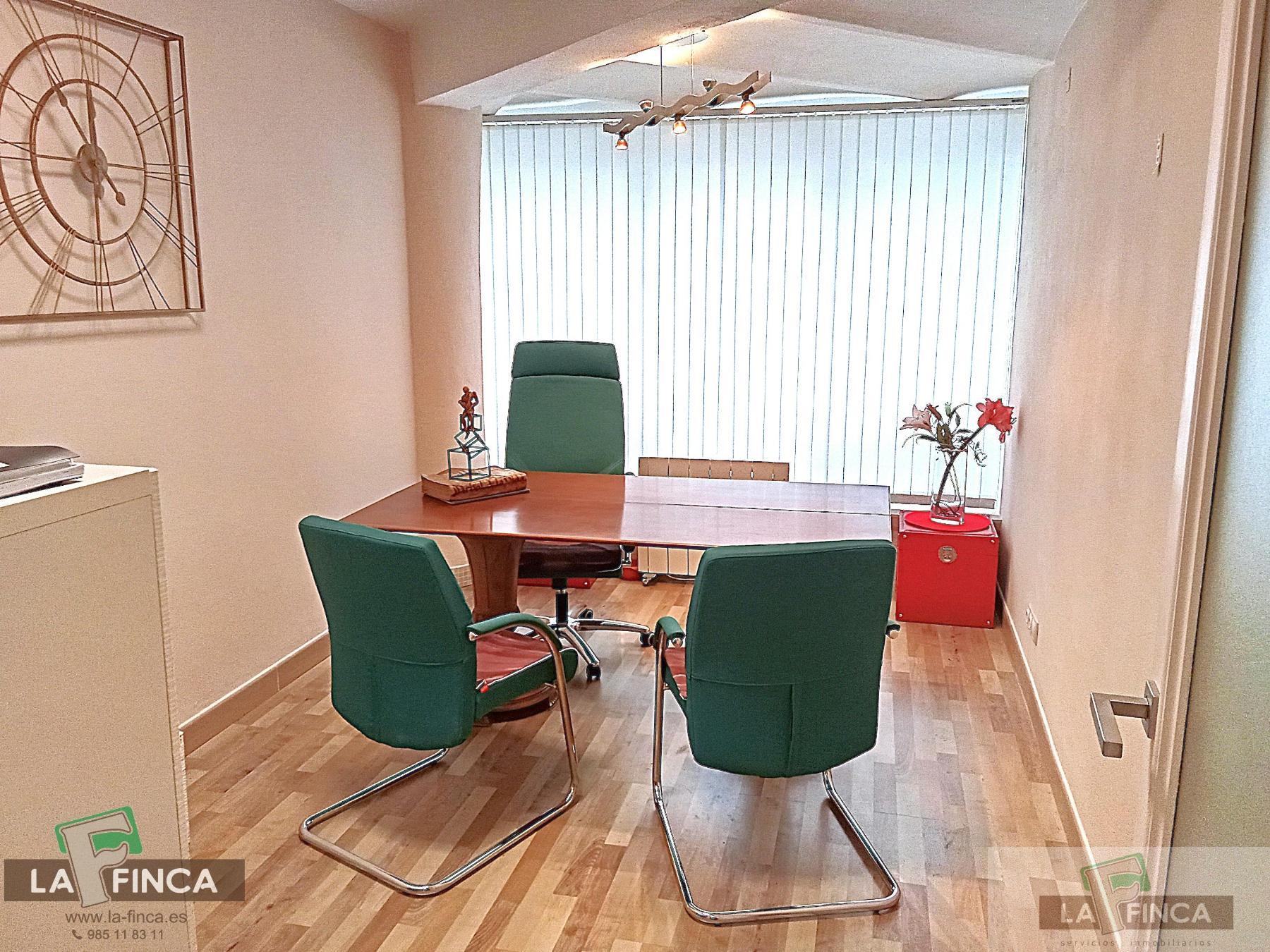 For sale of office in Oviedo