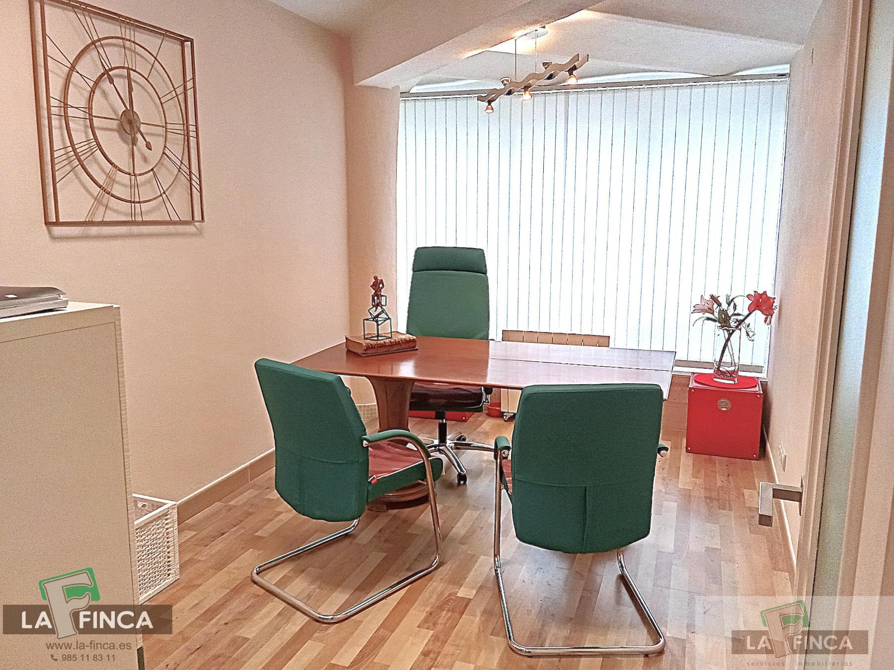 For sale of office in Oviedo