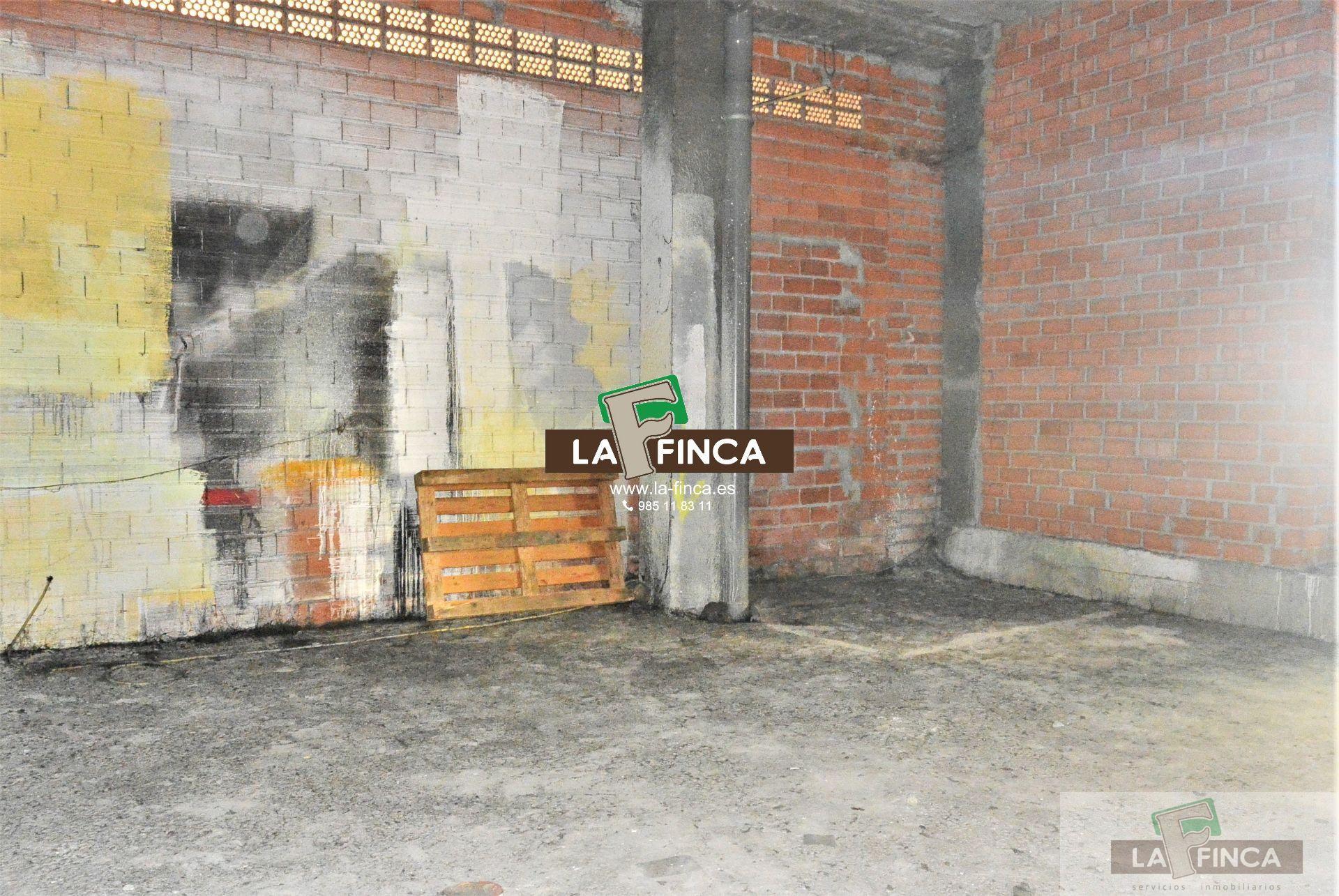 For rent of commercial in Oviedo
