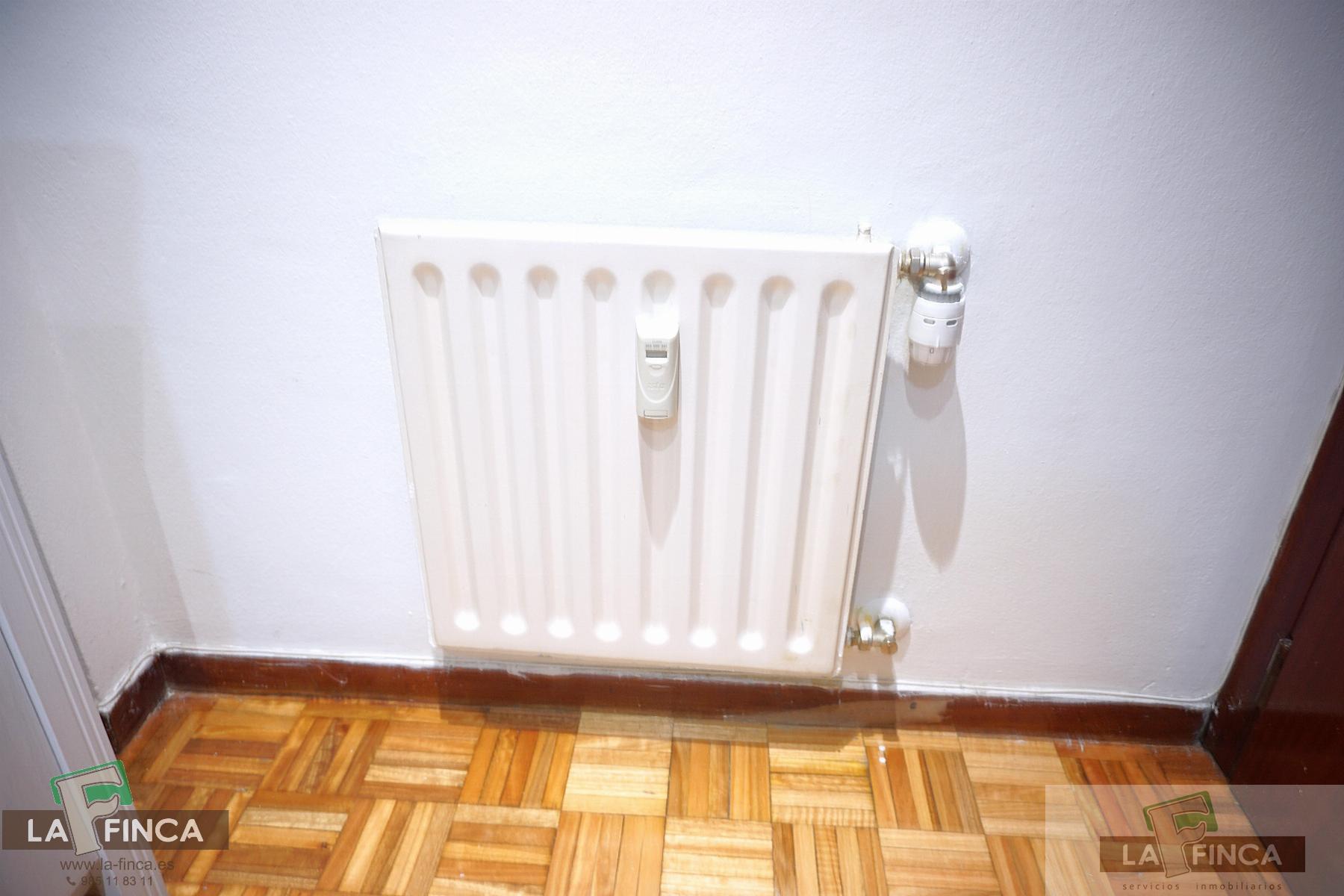 For rent of flat in Oviedo