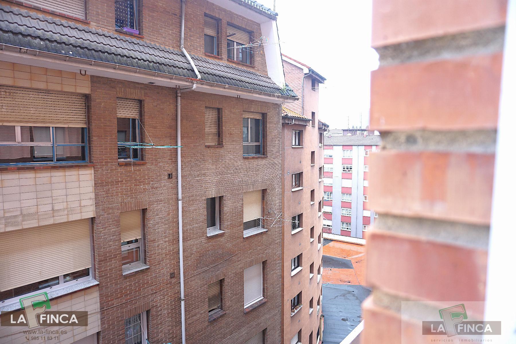 For rent of flat in Oviedo