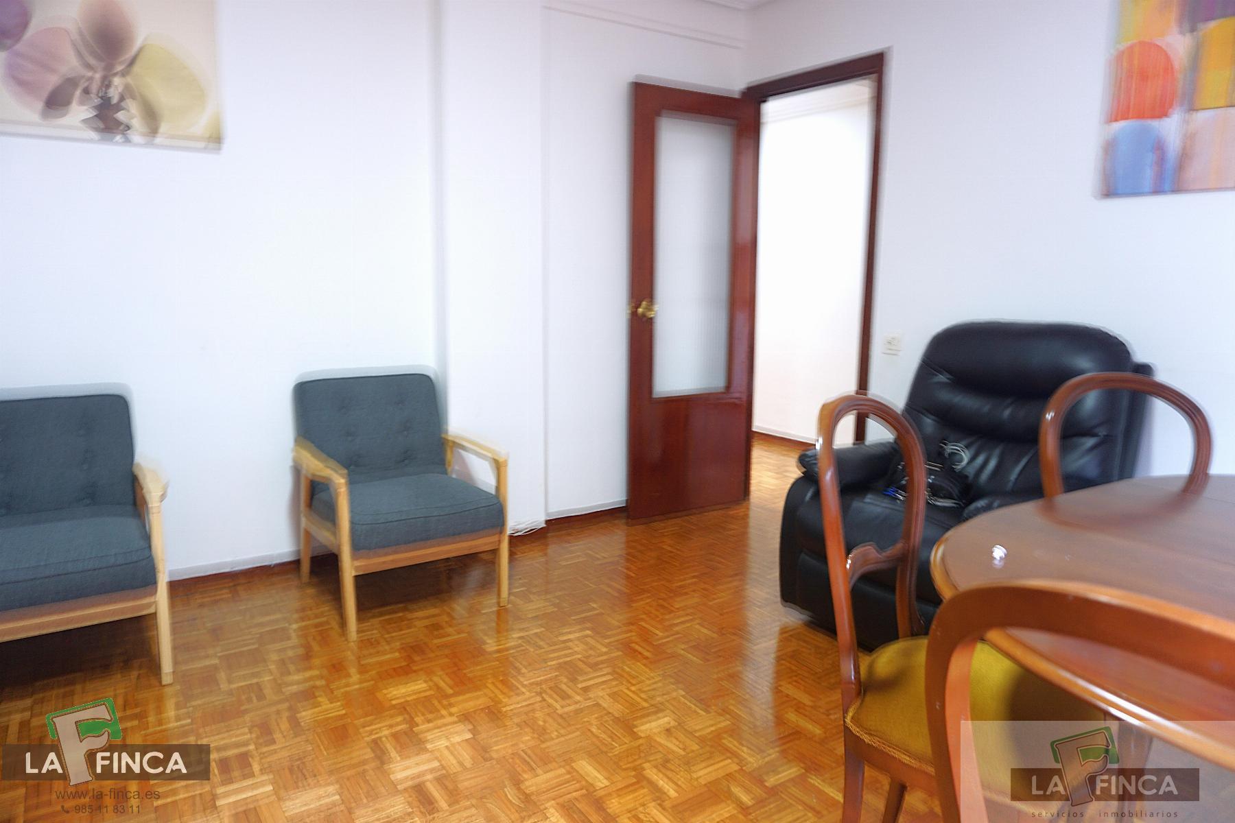 For rent of flat in Oviedo