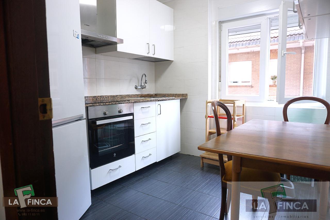 For rent of flat in Oviedo
