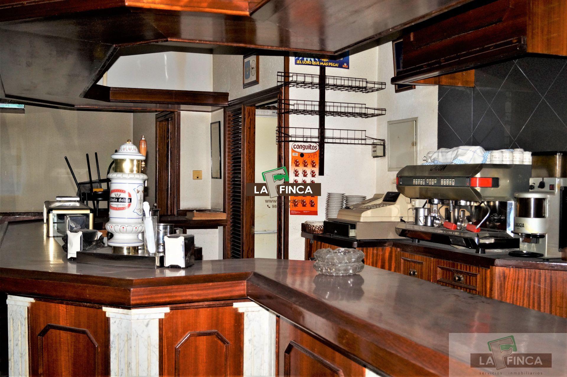 For sale of commercial in Oviedo