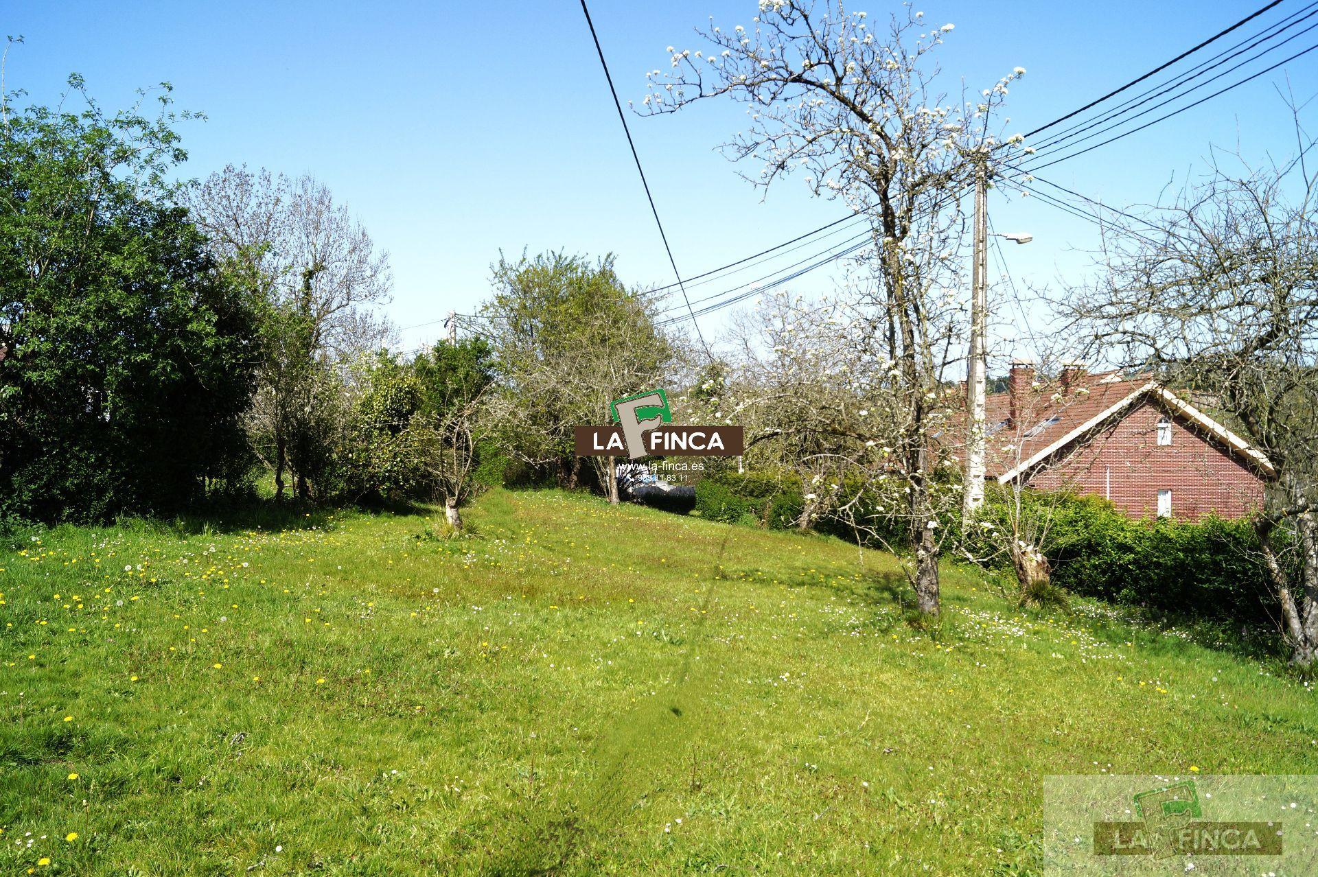 Venta de terreno en Latores