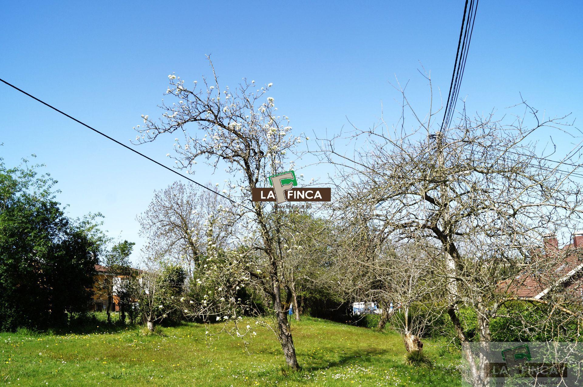 Venta de terreno en Latores