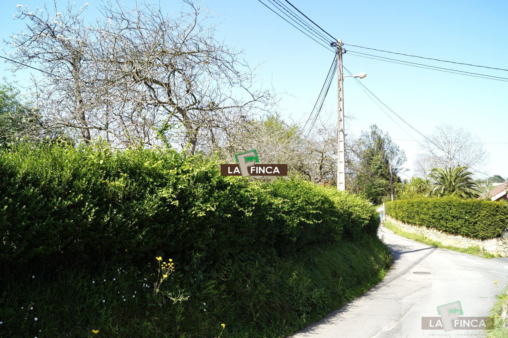 Venta de terreno en Latores
