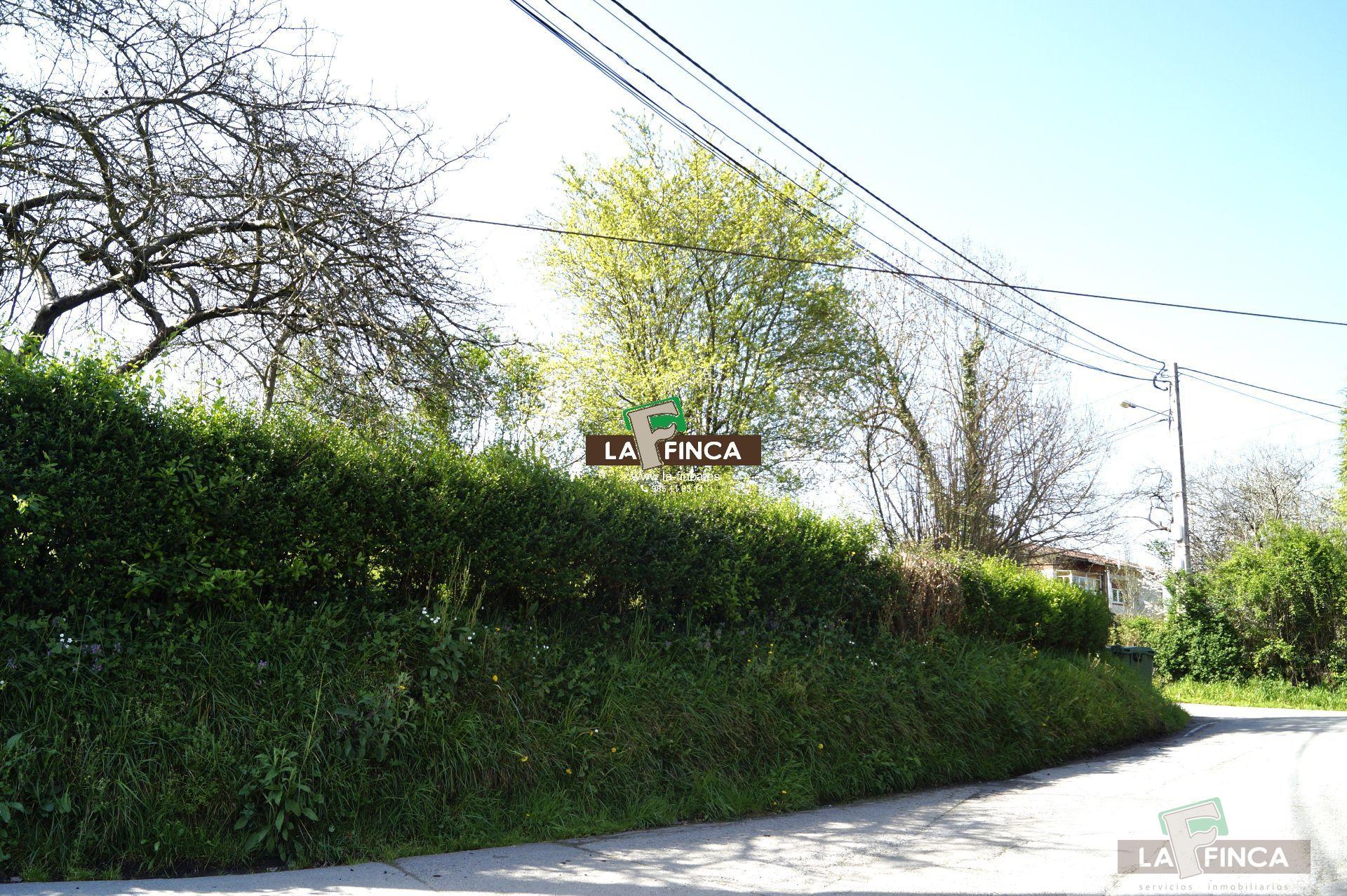 Venta de terreno en Latores