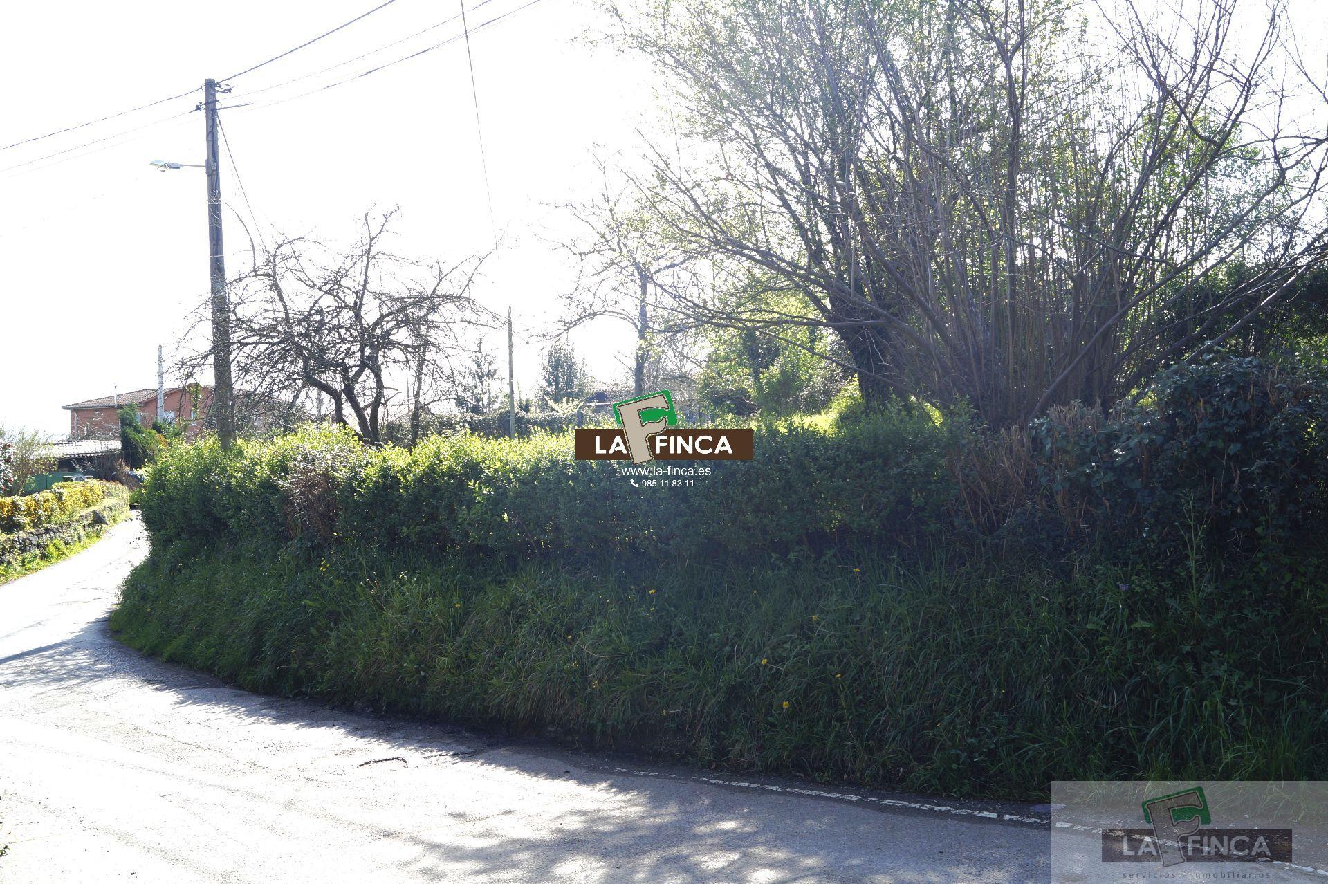 Venta de terreno en Latores