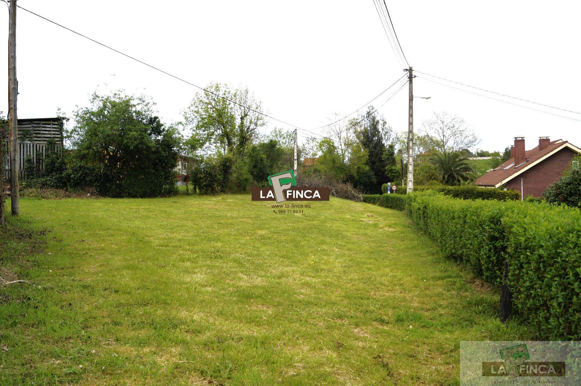 Venta de terreno en Latores
