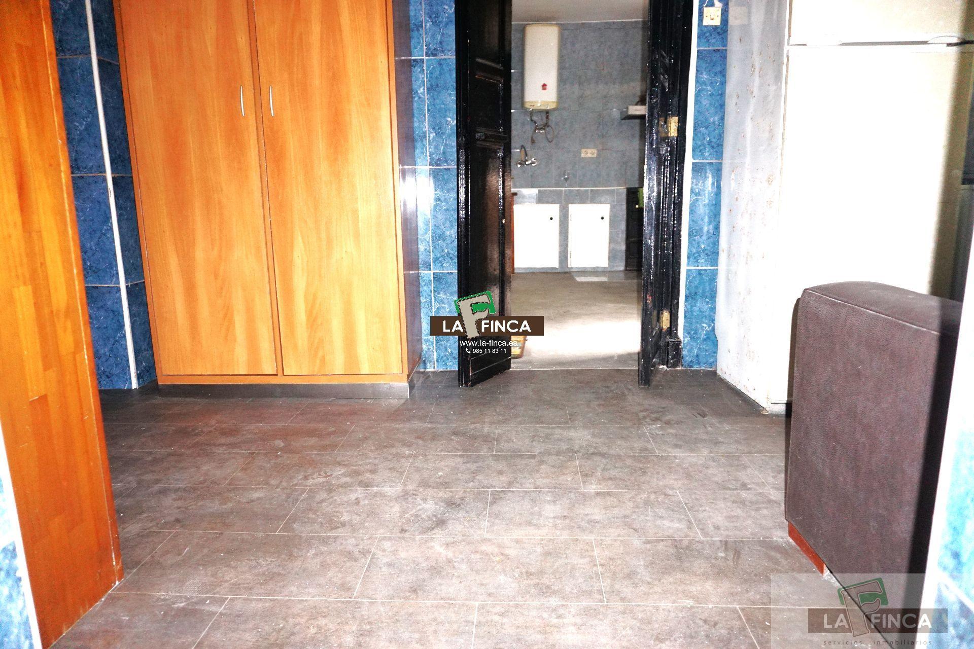 For sale of house in Oviedo