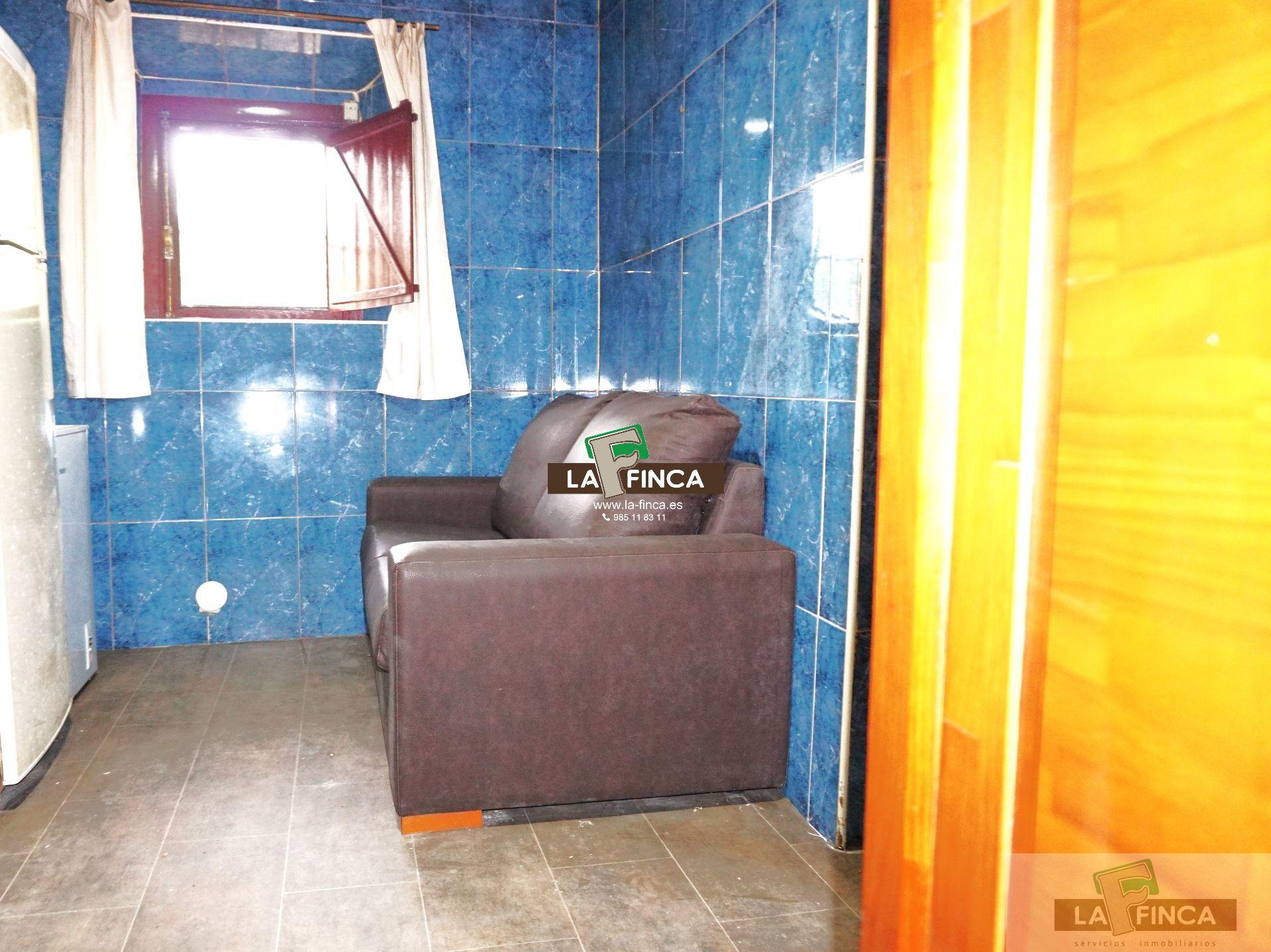 For sale of house in Oviedo