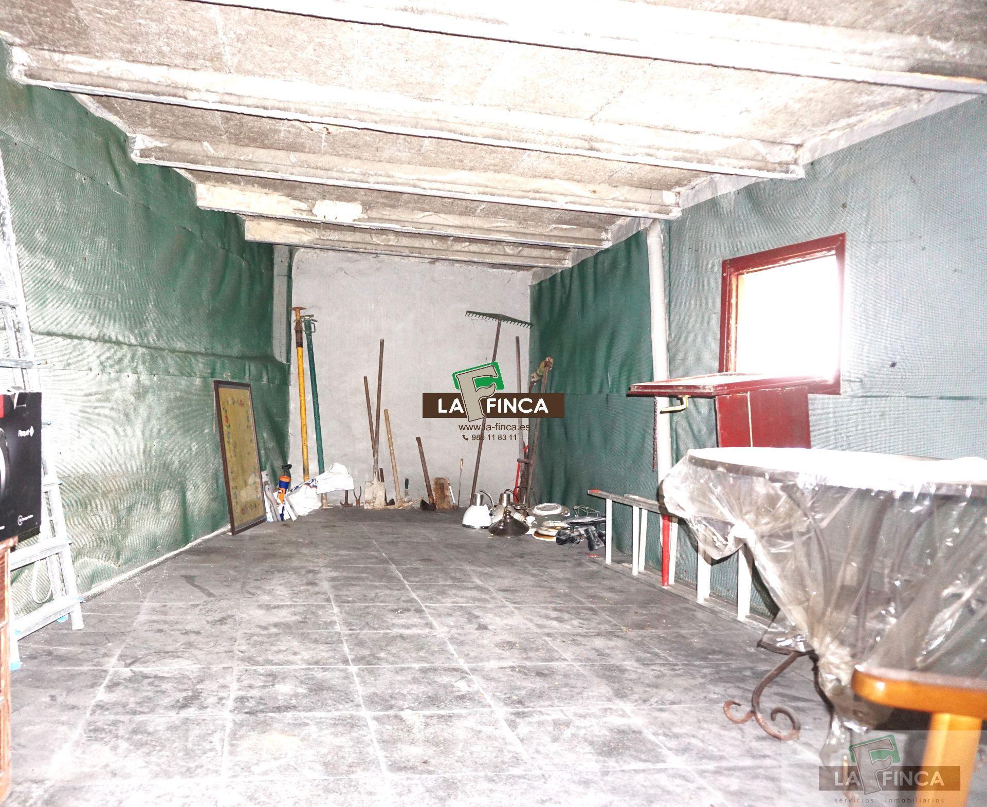 For sale of house in Oviedo