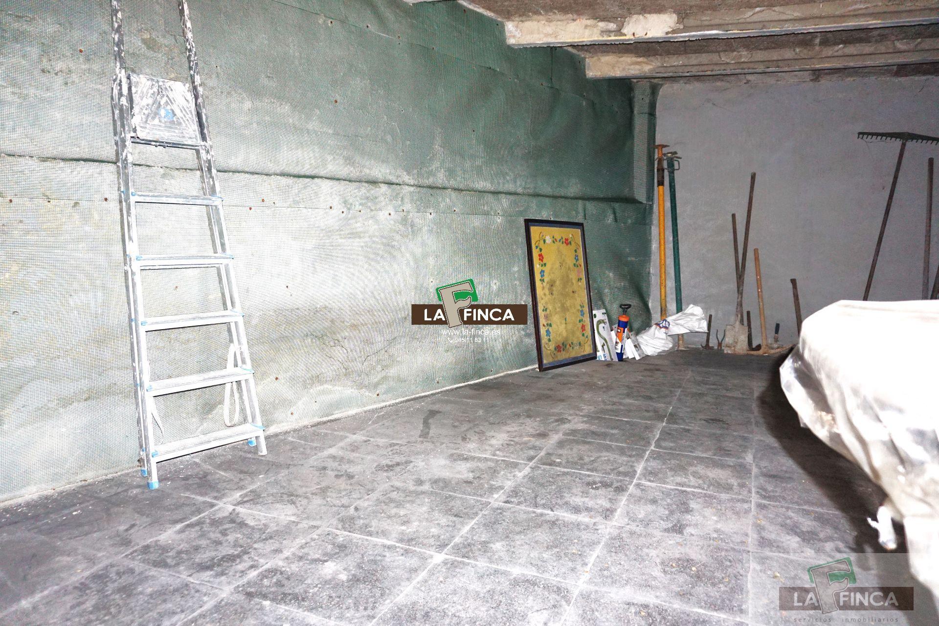 For sale of house in Oviedo