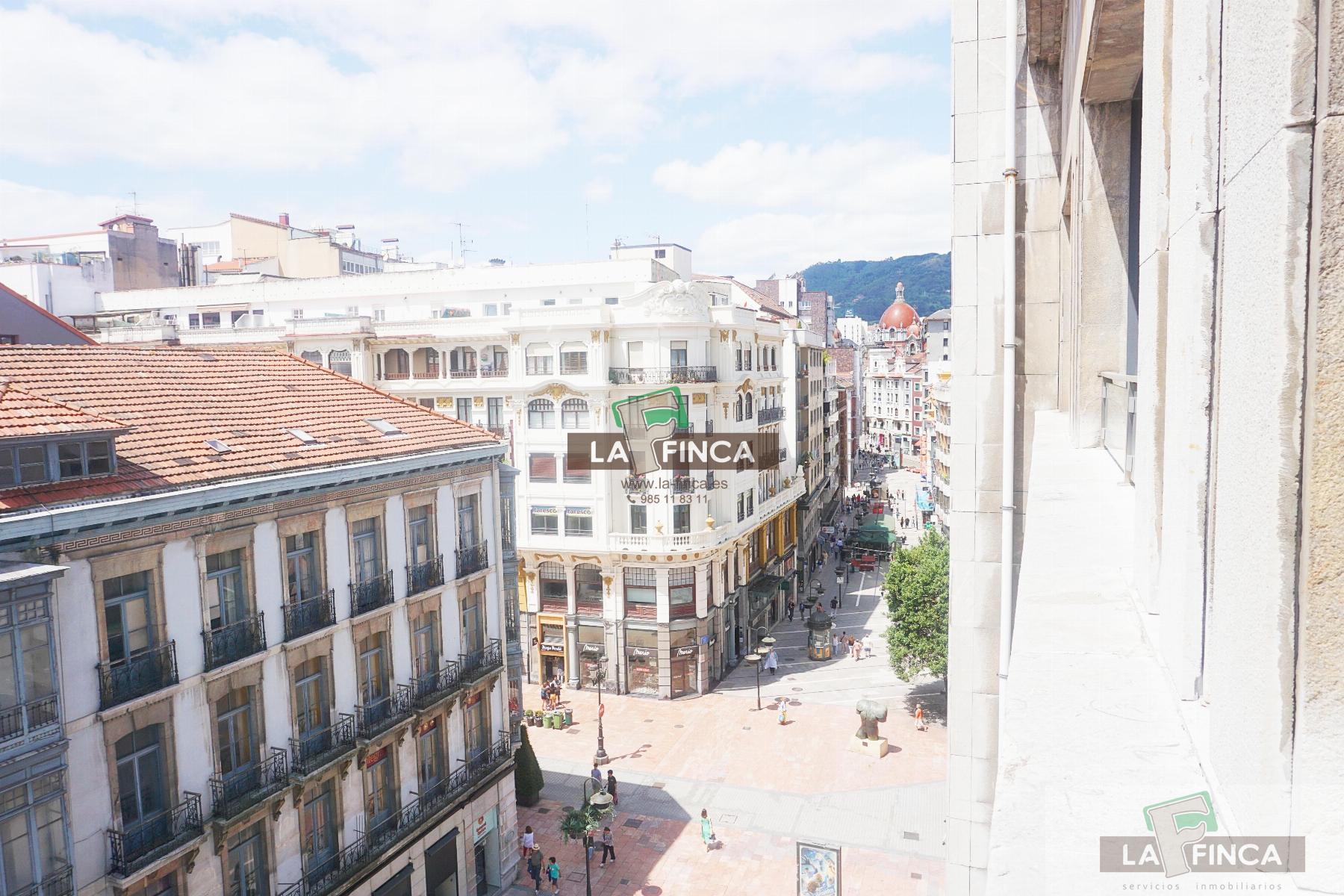 For sale of flat in Oviedo
