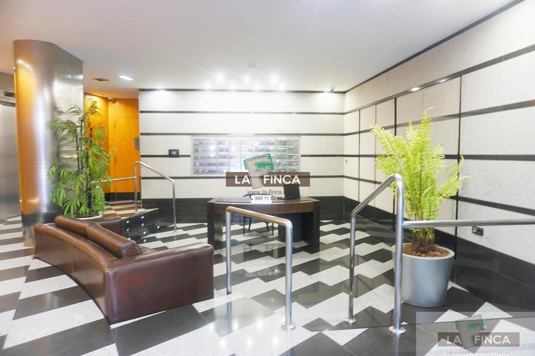 For sale of flat in Oviedo