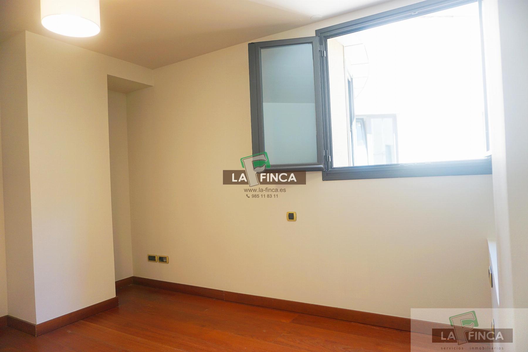 For sale of flat in Oviedo