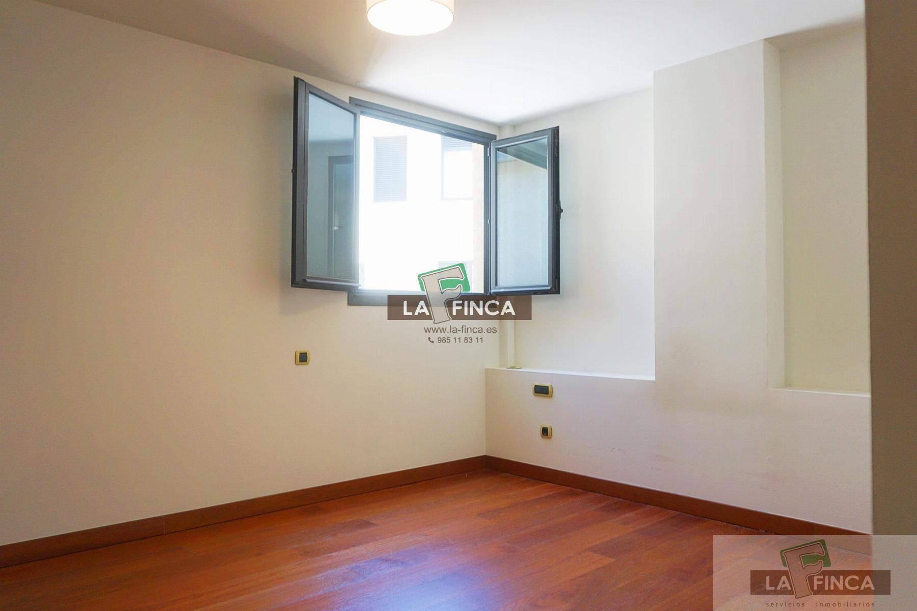 For sale of flat in Oviedo