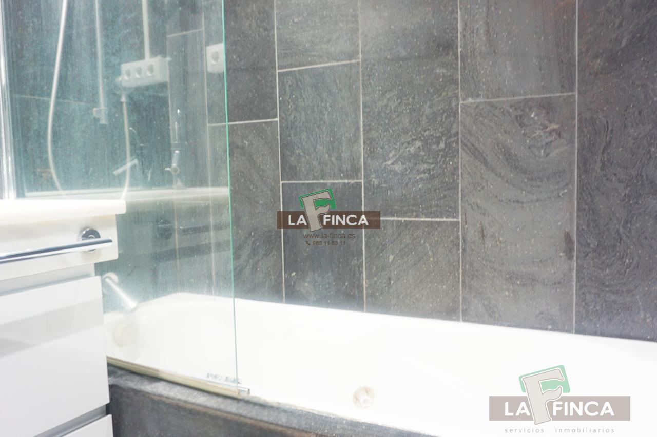 For sale of flat in Oviedo