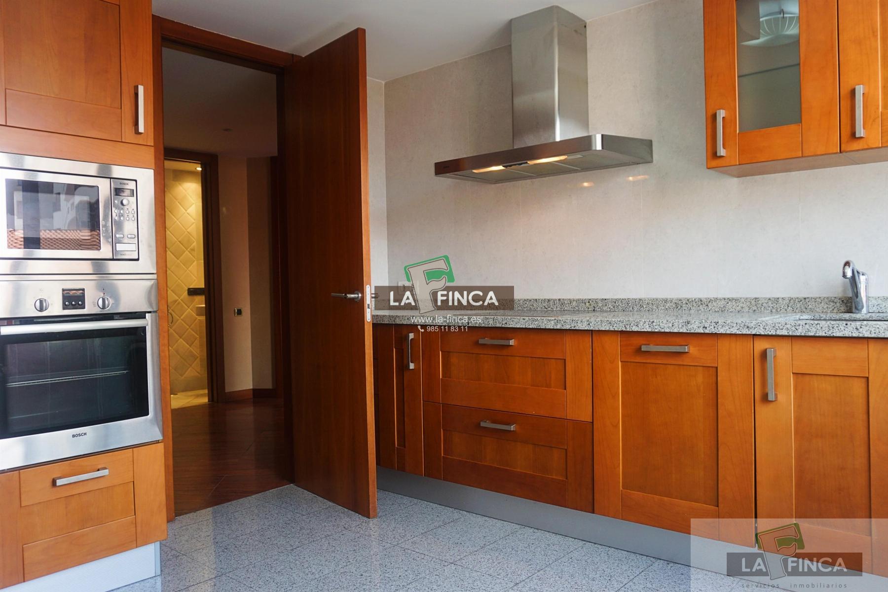 For sale of flat in Oviedo