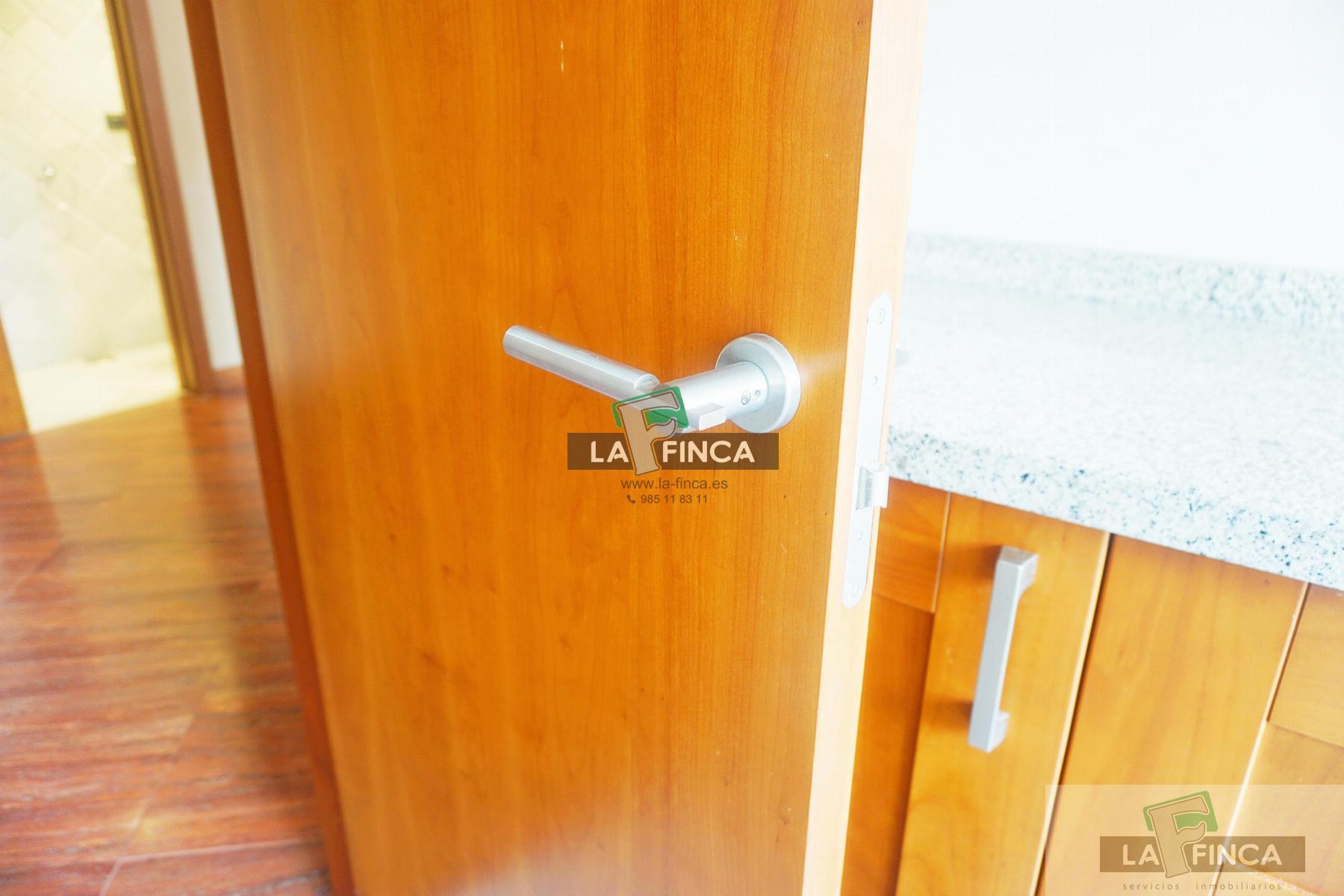 For sale of flat in Oviedo